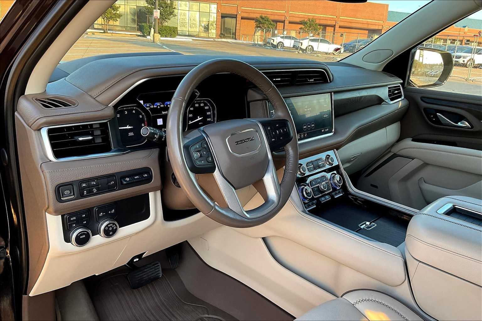 2021 Gmc Yukon Denali photo 2