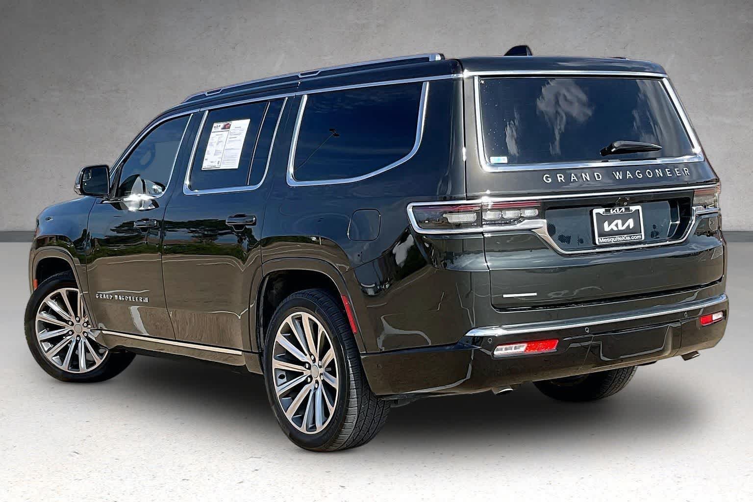 Thumbnail: 2023 Jeep Grand Wagoneer - 4