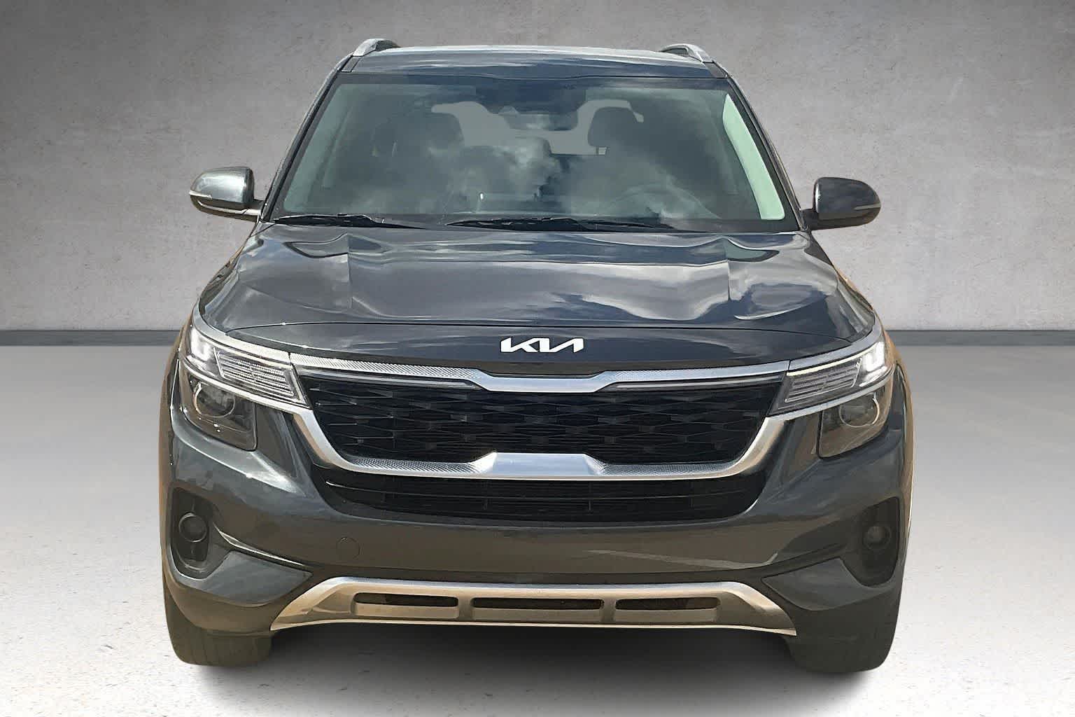 Thumbnail: 2023 Kia Seltos - 6