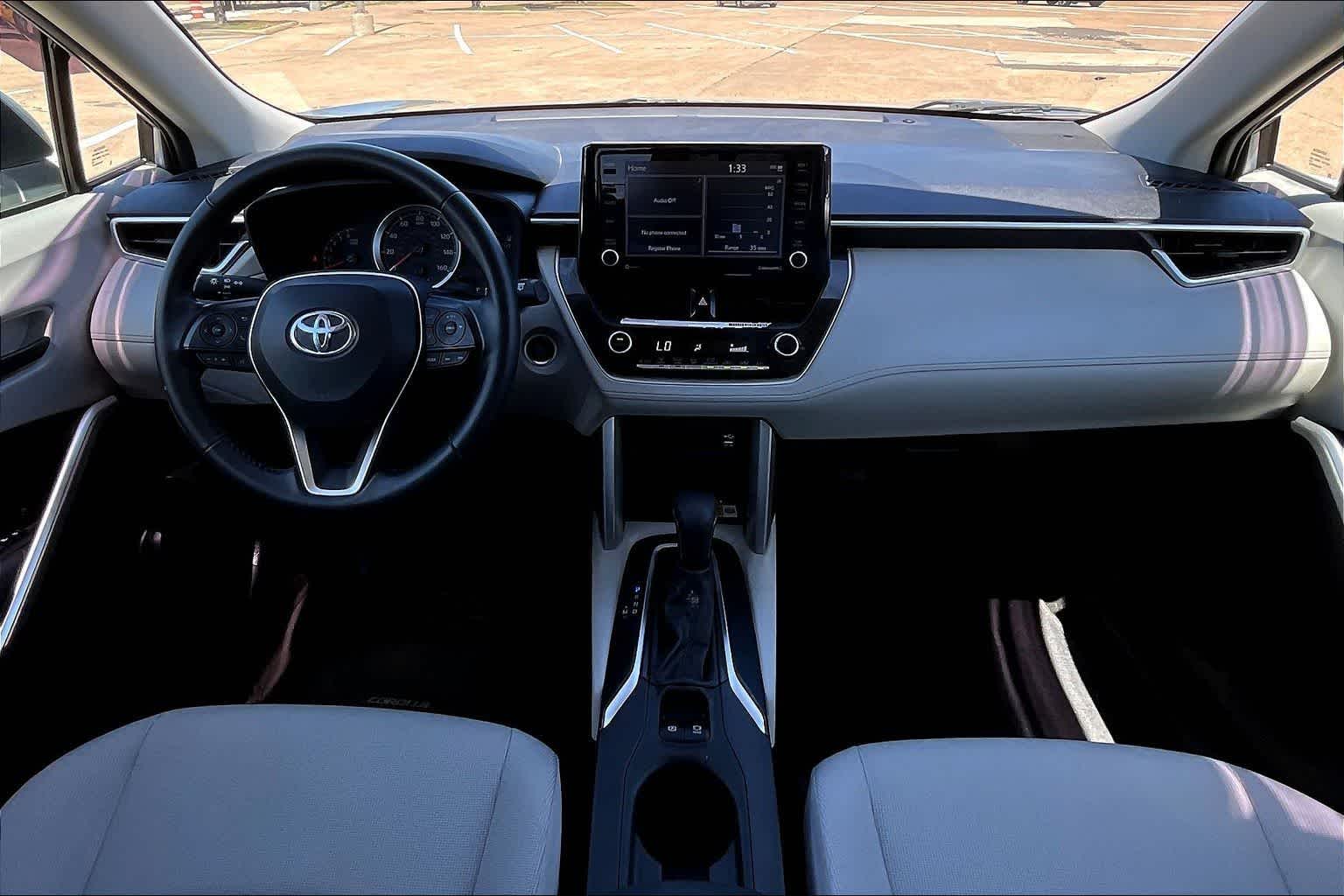 Thumbnail: 2022 Toyota Corolla Cross - 9