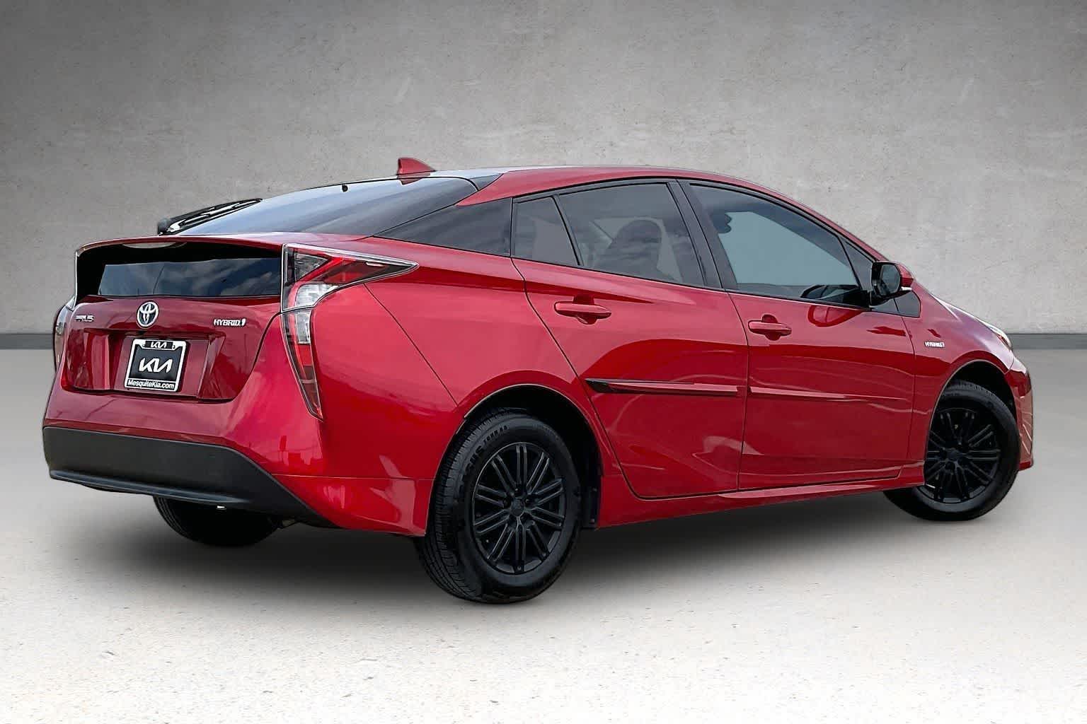 Thumbnail: 2017 Toyota Prius - 22