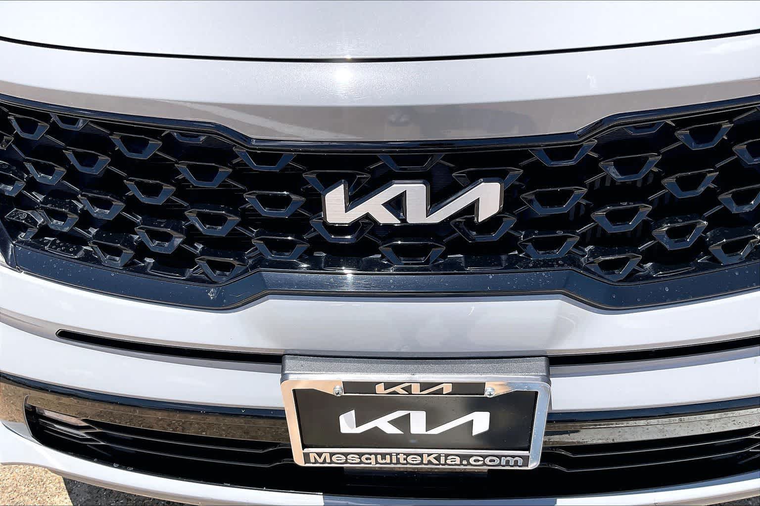 Thumbnail: 2023 Kia Sorento - 31