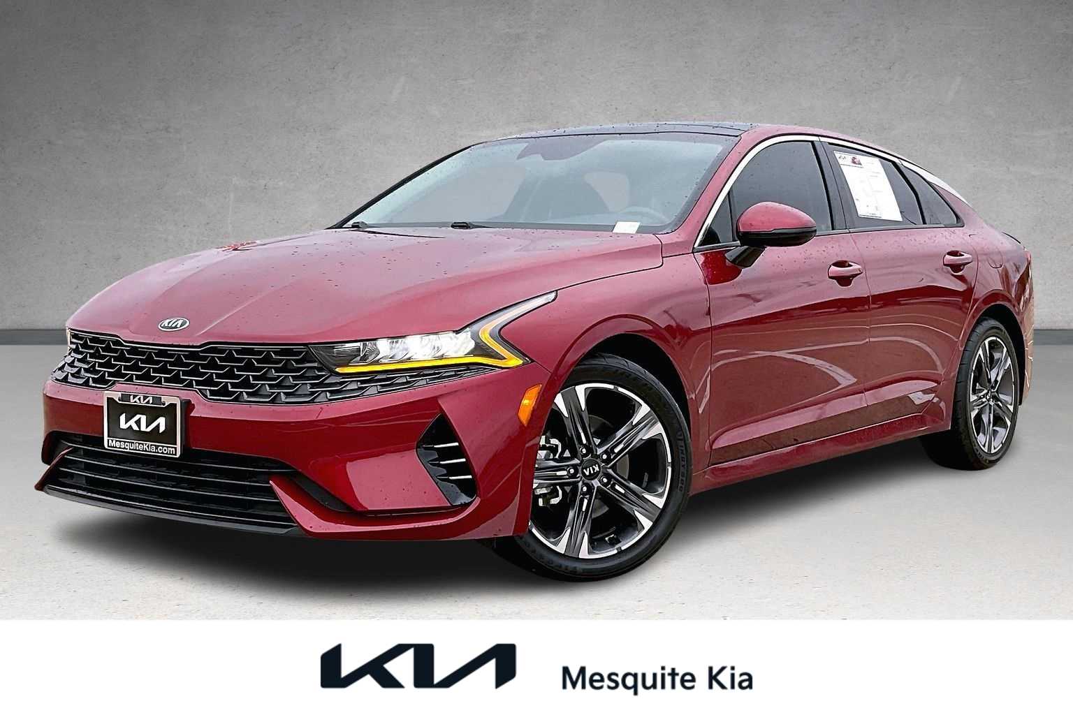 Thumbnail: 2021 Kia K5 - 1
