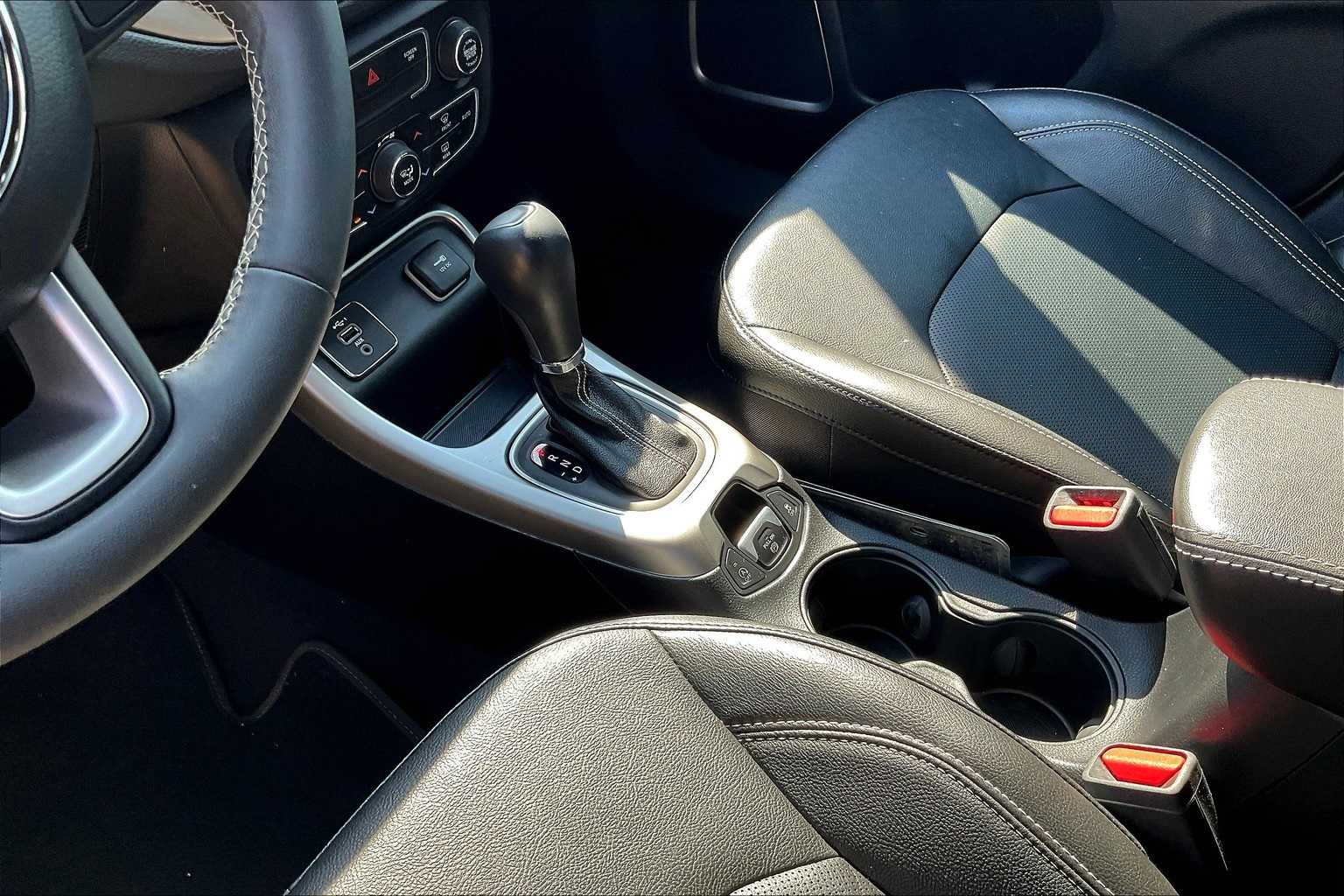 Thumbnail: 2021 Jeep Compass - 16