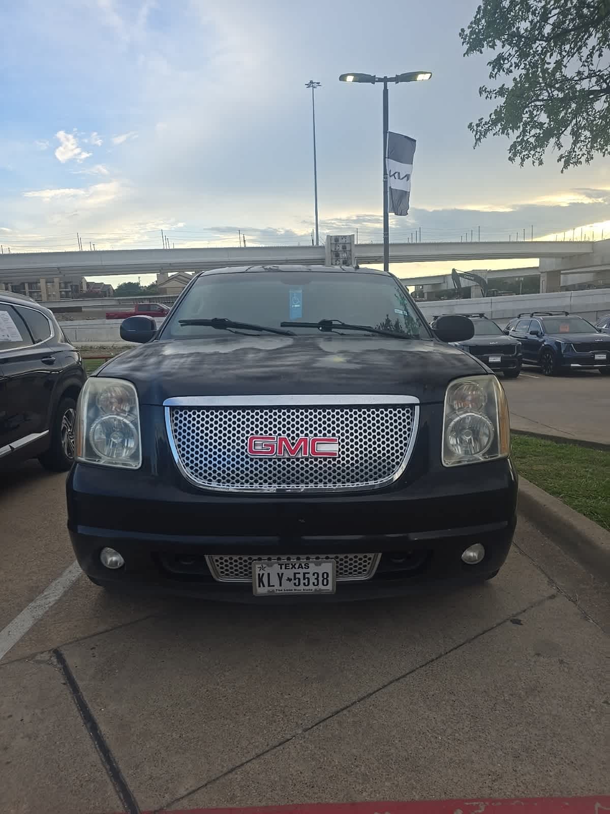 Thumbnail: 2008 GMC Yukon - 6