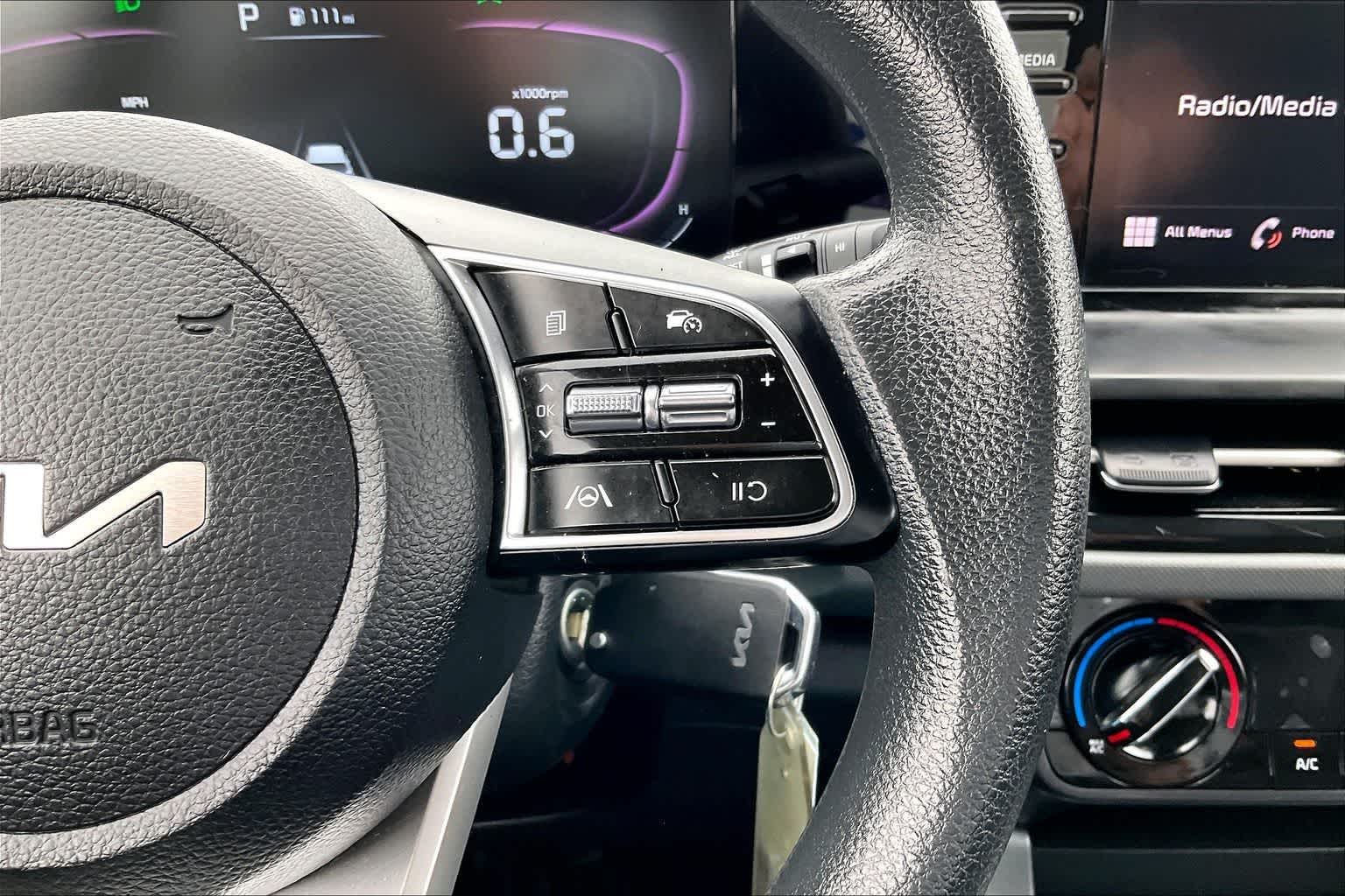 Thumbnail: 2024 Kia Seltos - 25