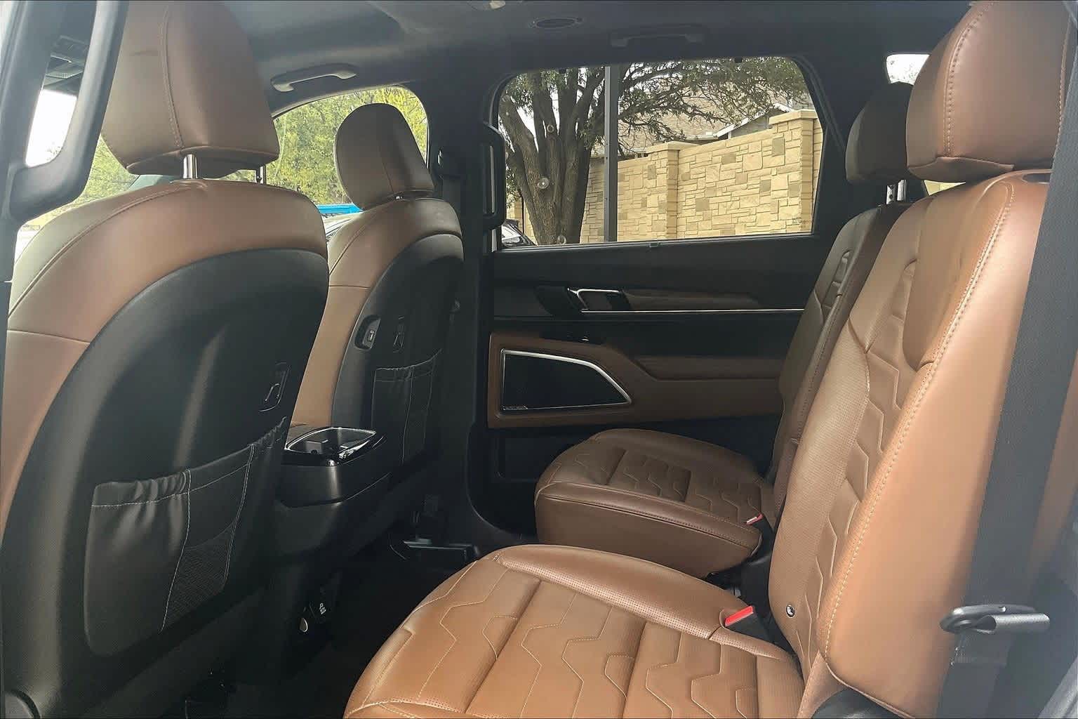 Thumbnail: 2021 Kia Telluride - 12