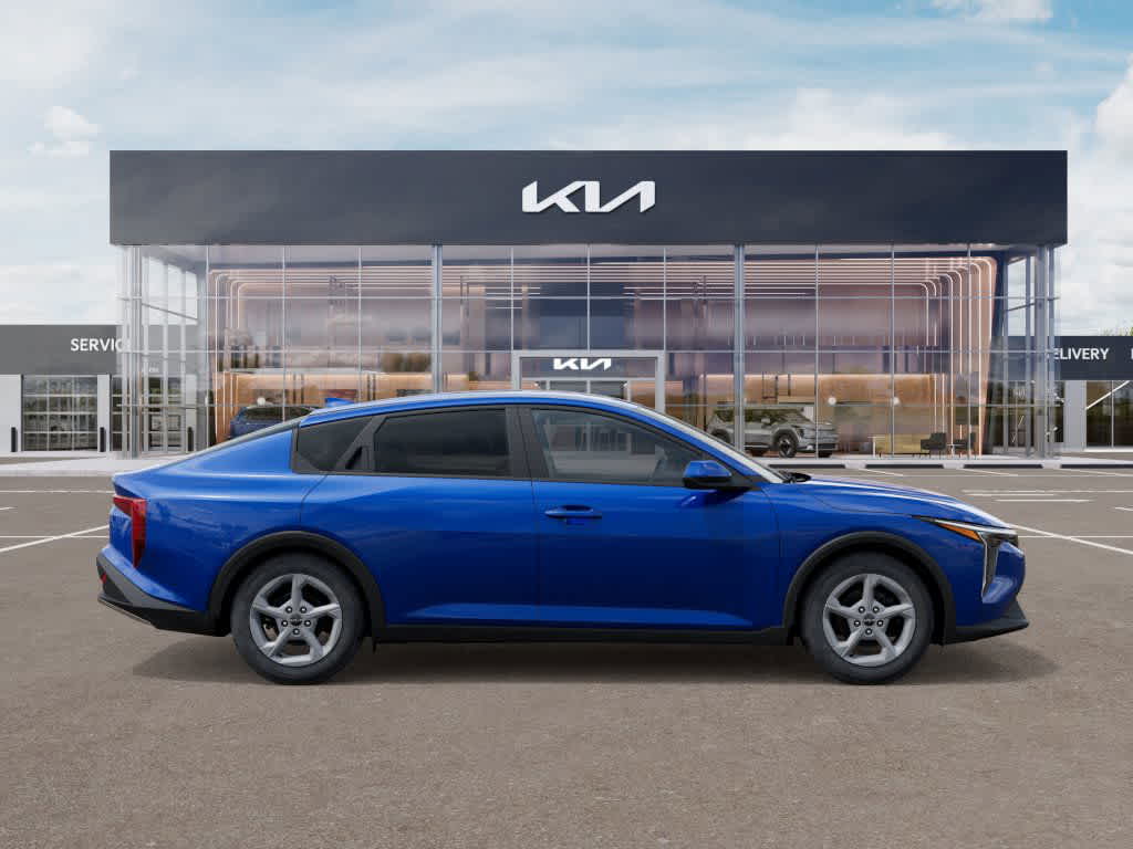 2025 Kia K4 LXS 7