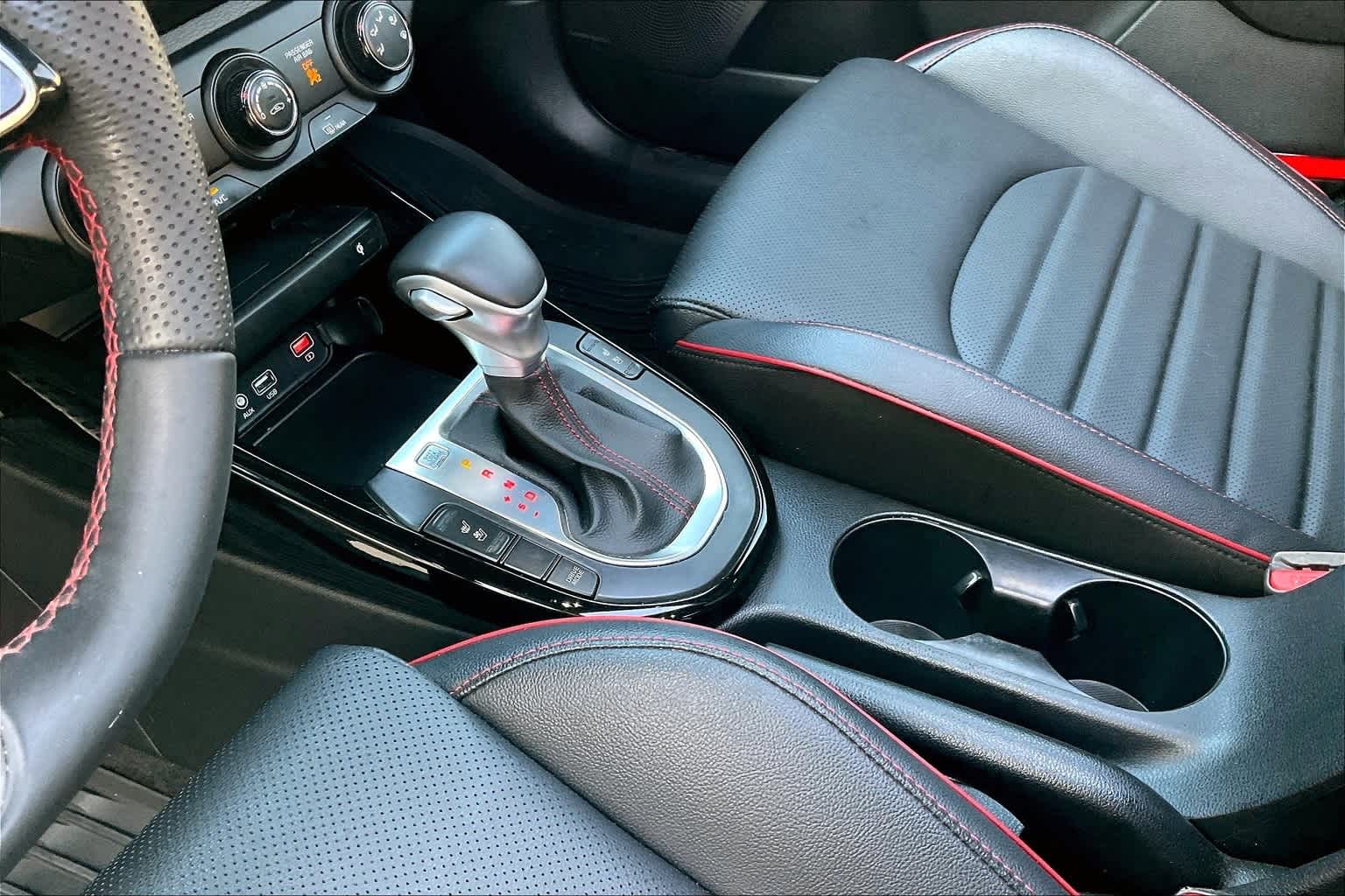 Thumbnail: 2020 Kia Forte - 16