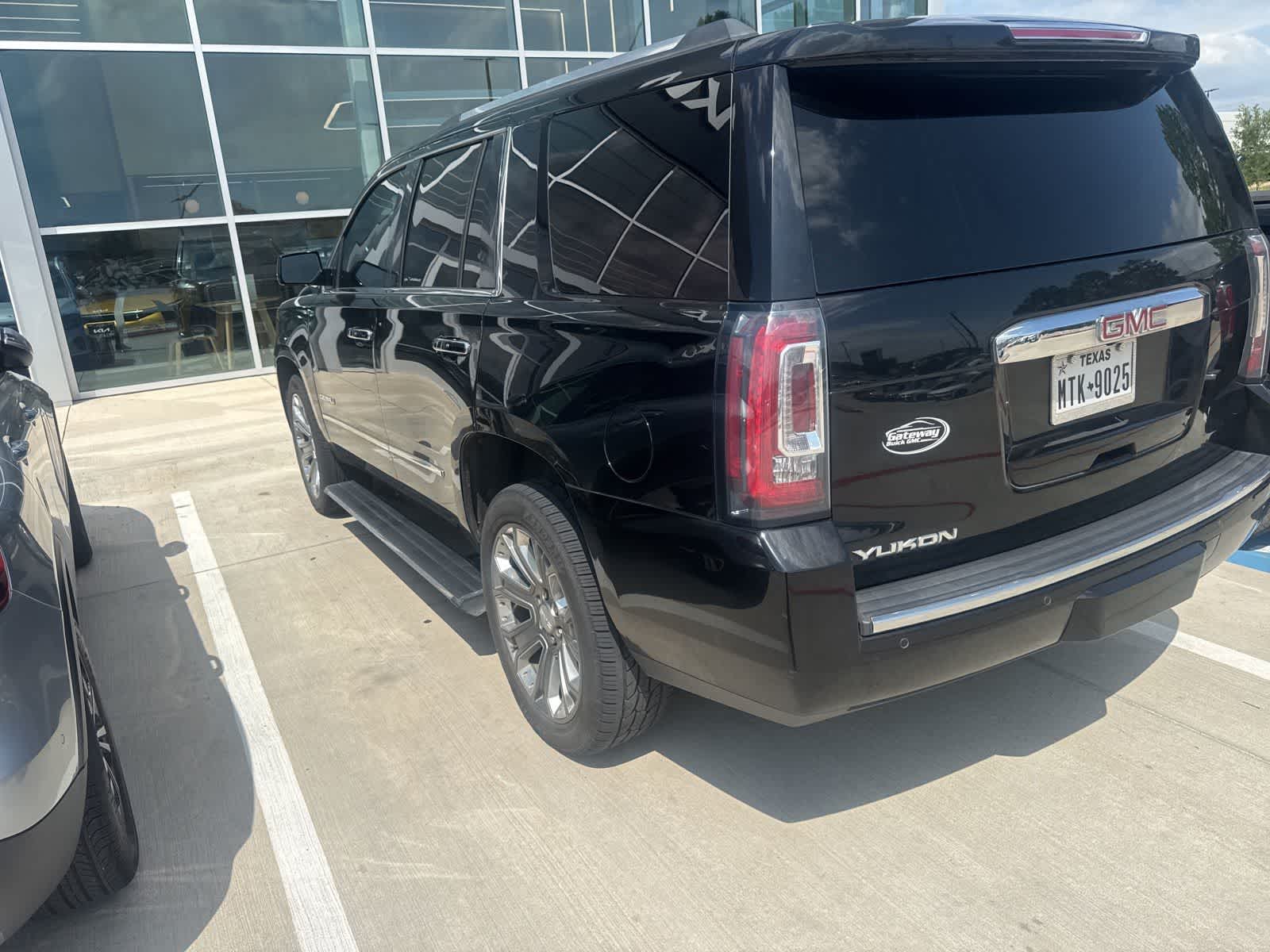 Thumbnail: 2016 GMC Yukon - 4