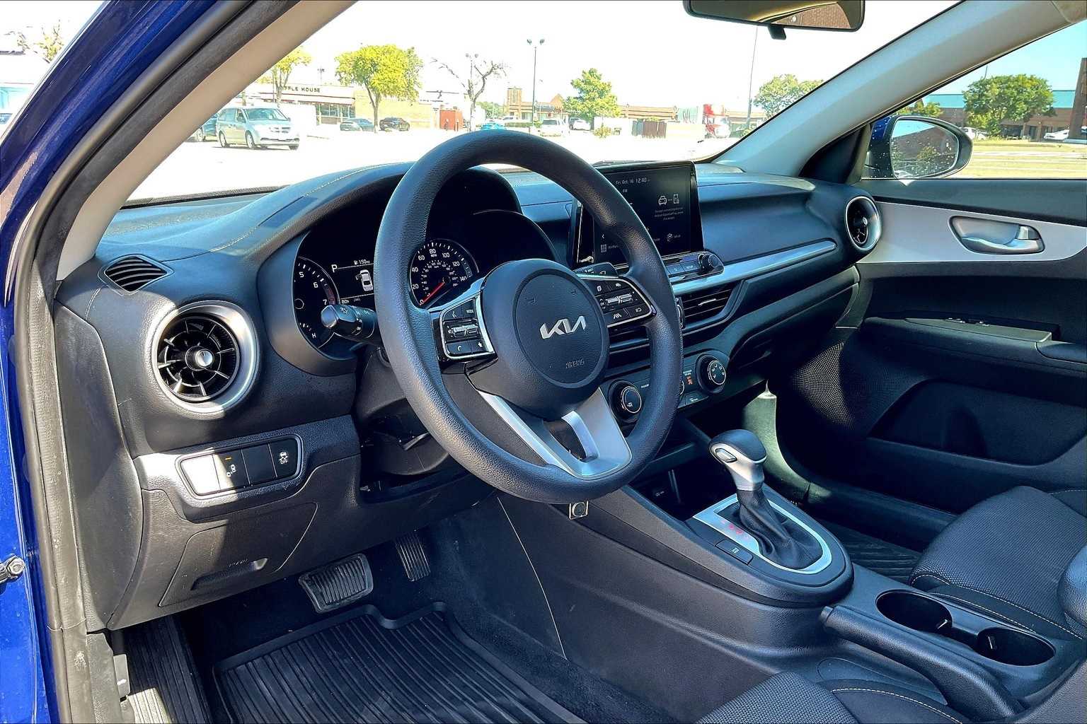 Thumbnail: 2023 Kia Forte - 2