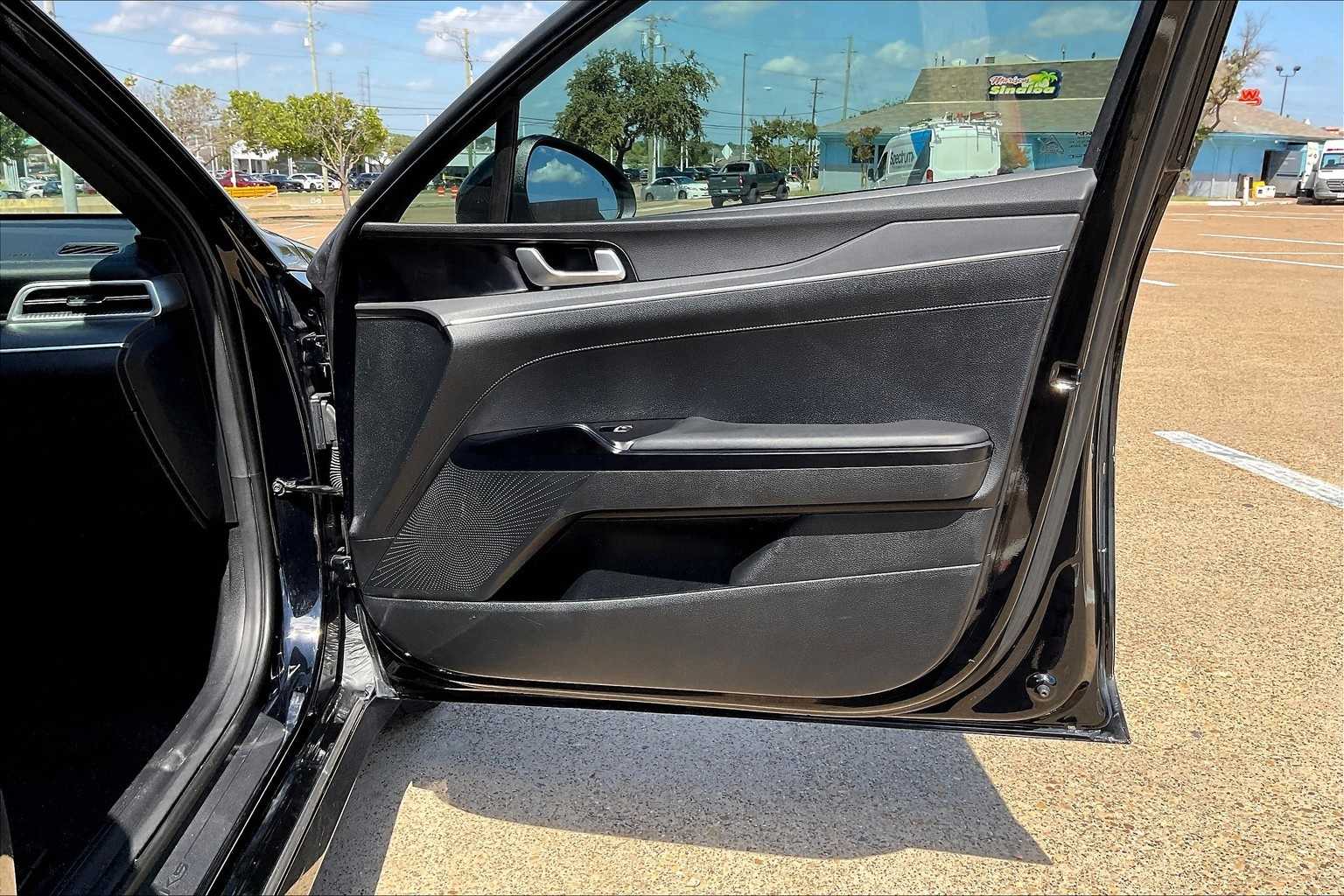 Thumbnail: 2023 Kia K5 - 28