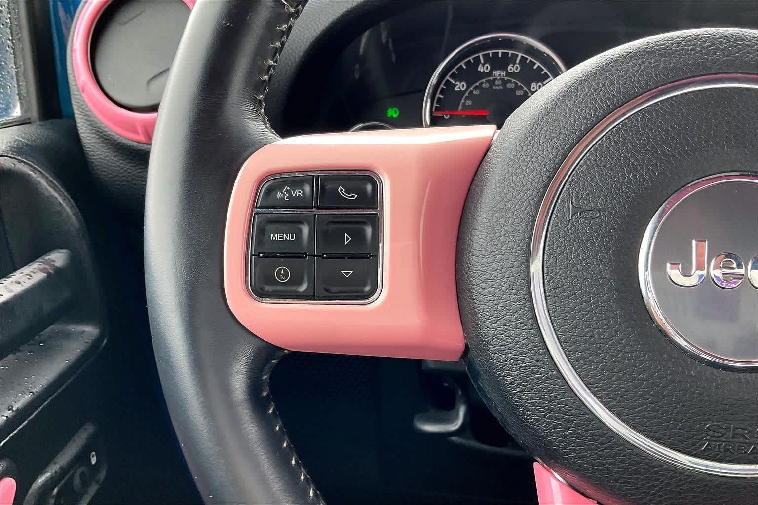 Thumbnail: 2016 Jeep Wrangler - 22