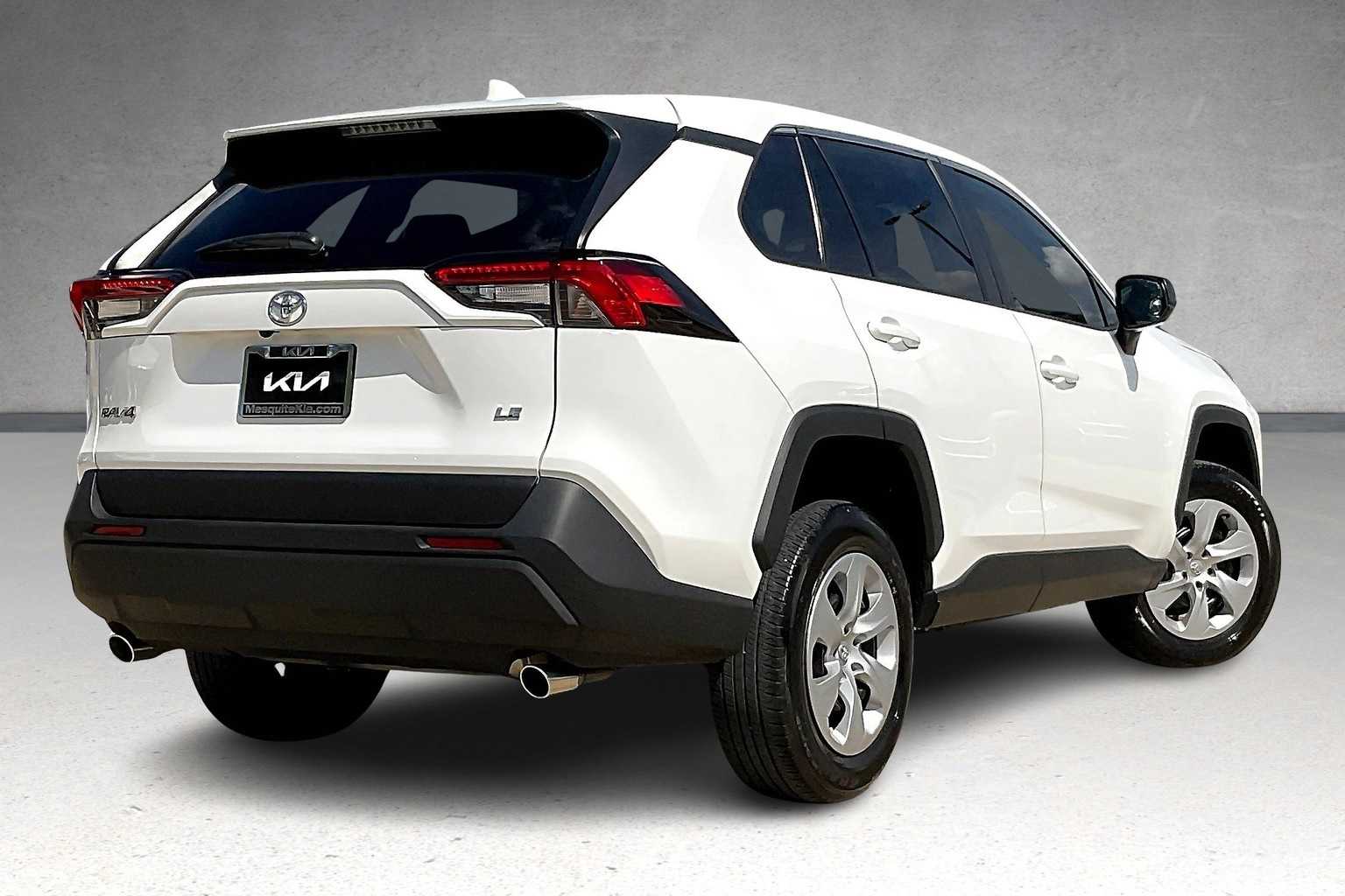 Thumbnail: 2024 Toyota RAV4 - 22