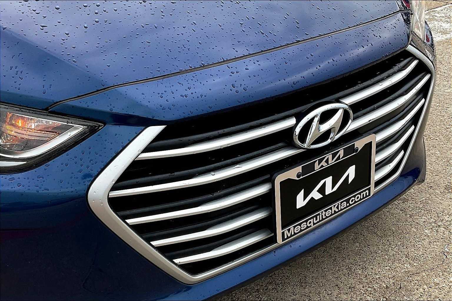 Thumbnail: 2017 Hyundai Elantra - 31