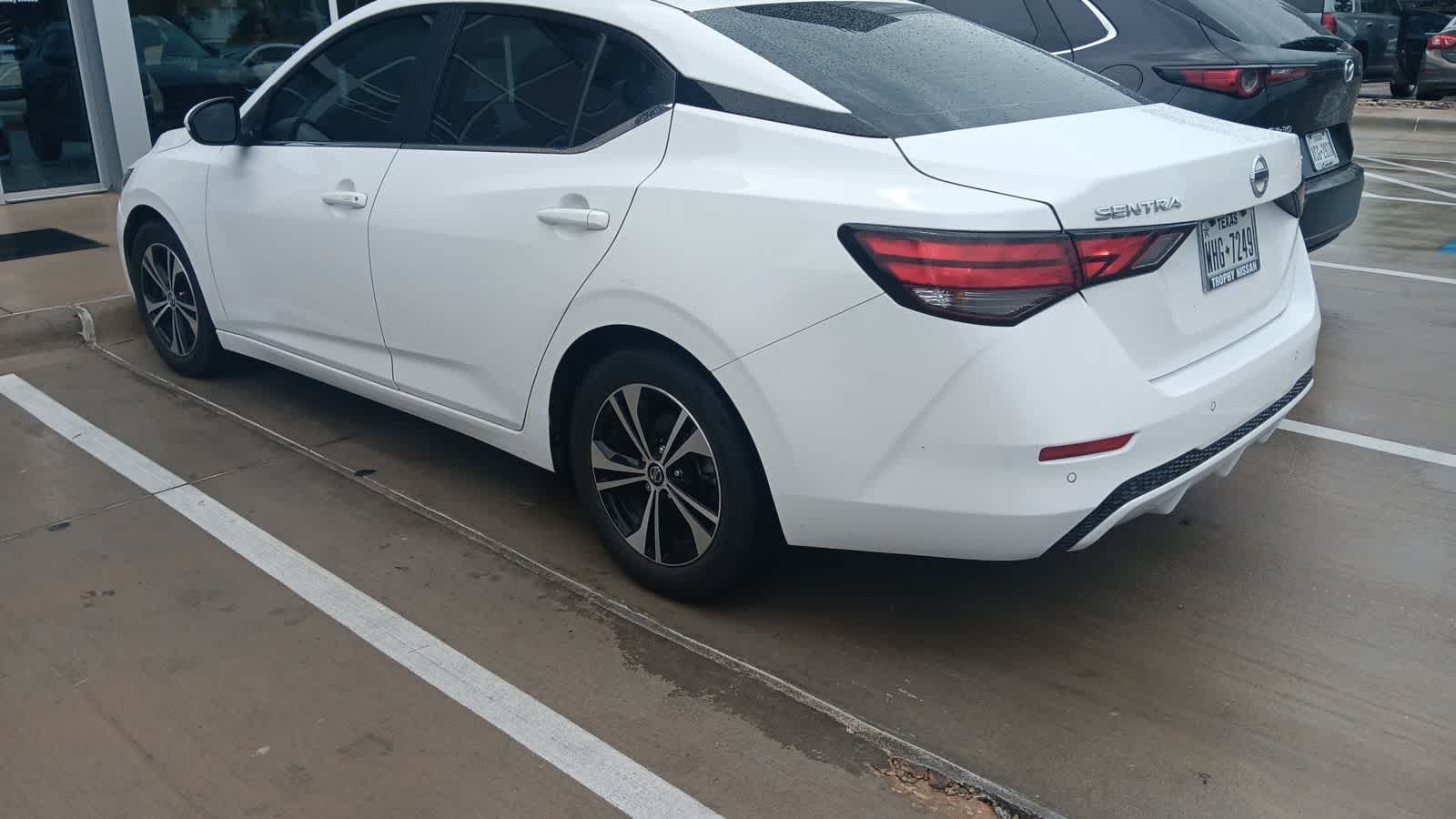 Thumbnail: 2023 Nissan Sentra - 4