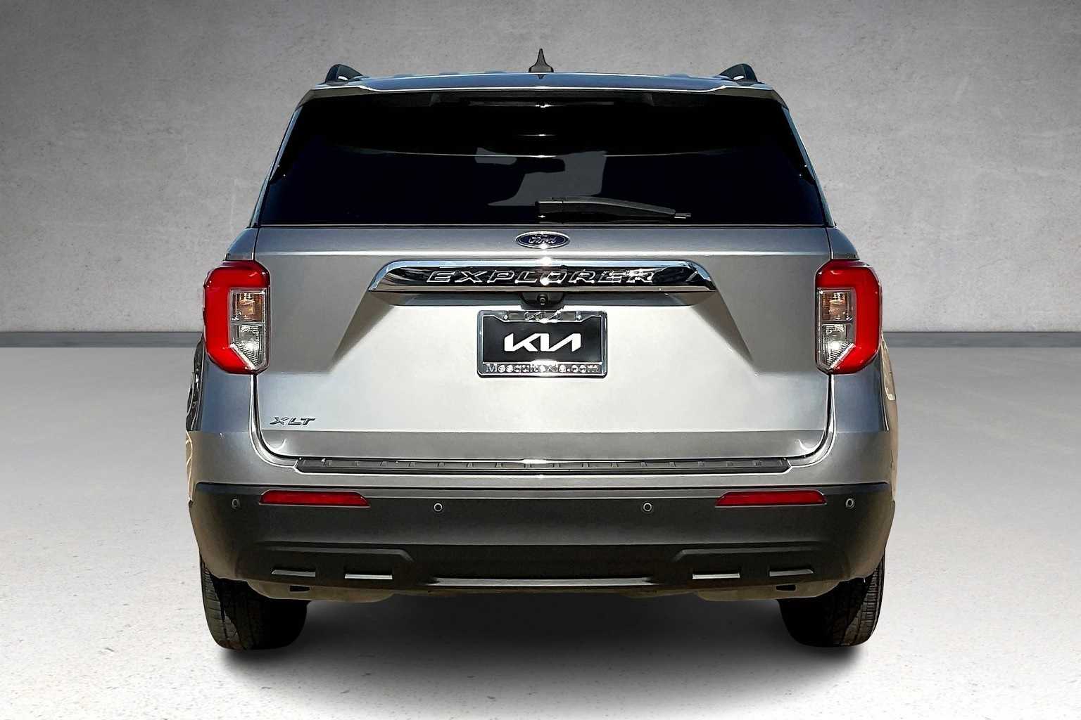 Thumbnail: 2021 Ford Explorer - 5