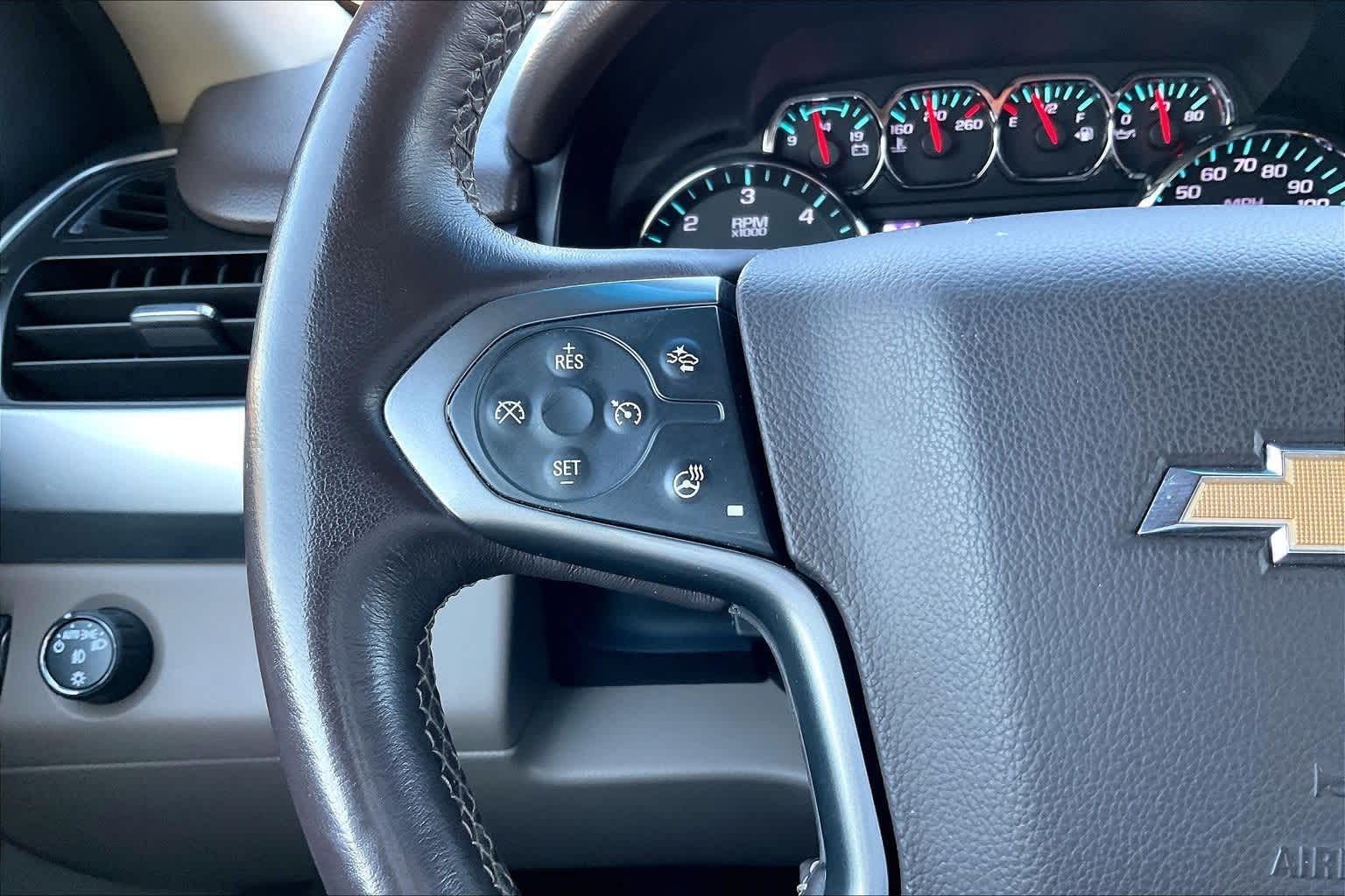 Thumbnail: 2015 Chevrolet Tahoe - 24