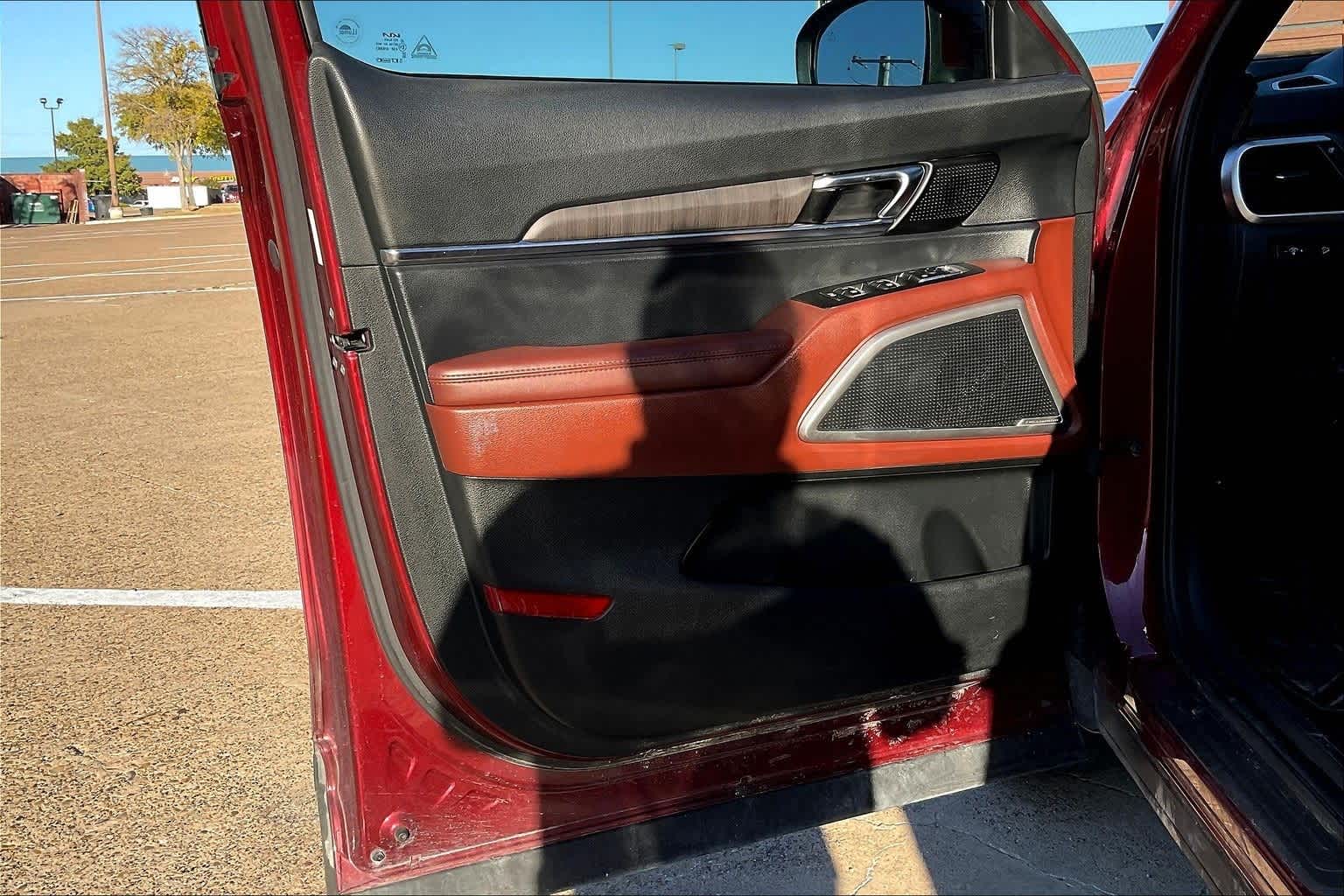 Thumbnail: 2023 Kia Telluride - 26