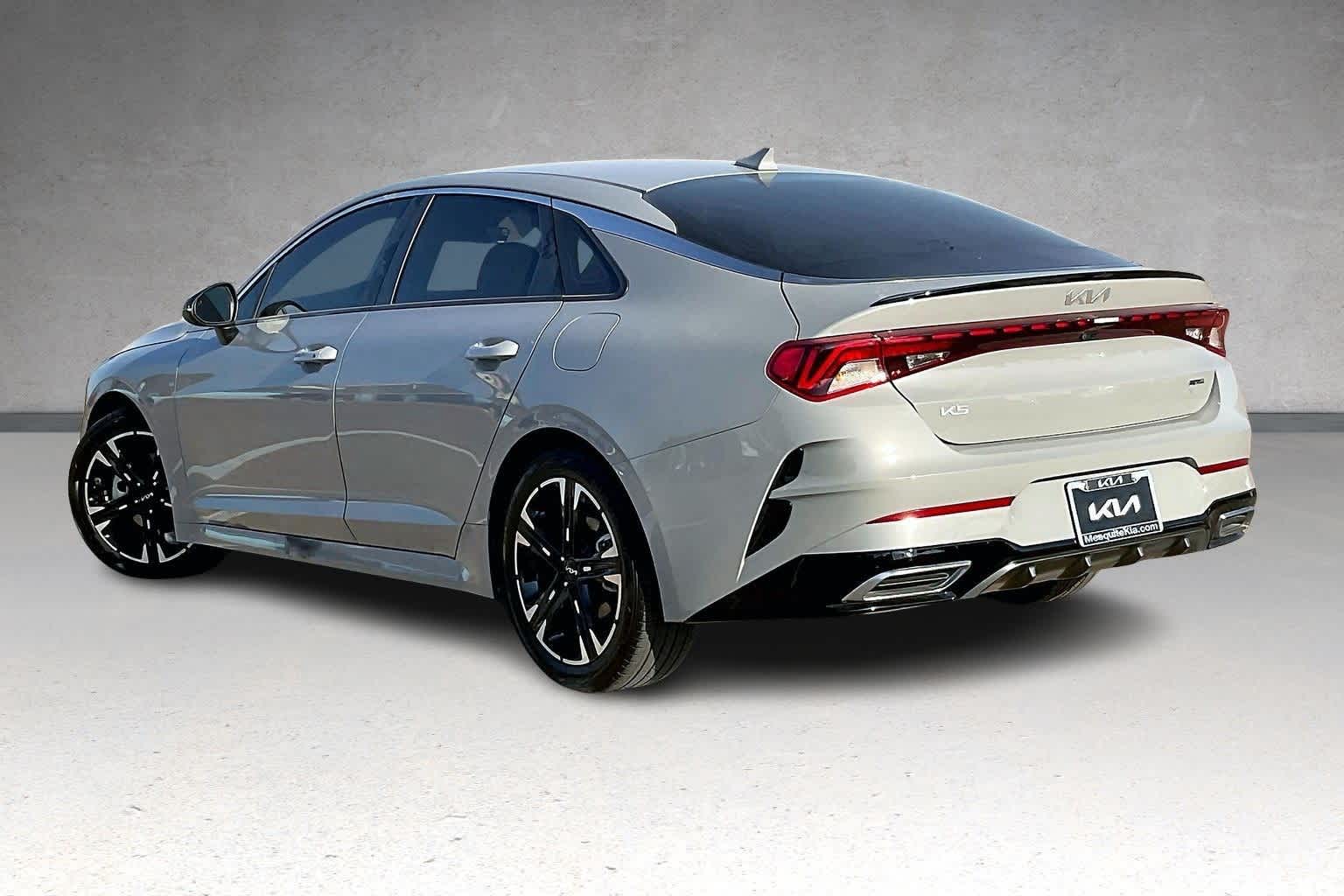 2023 Kia K5 GT-Line photo 4