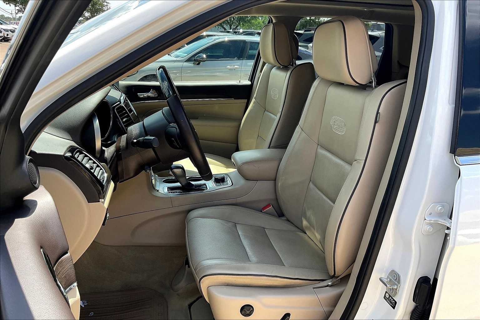 Thumbnail: 2021 Jeep Grand Cherokee - 11
