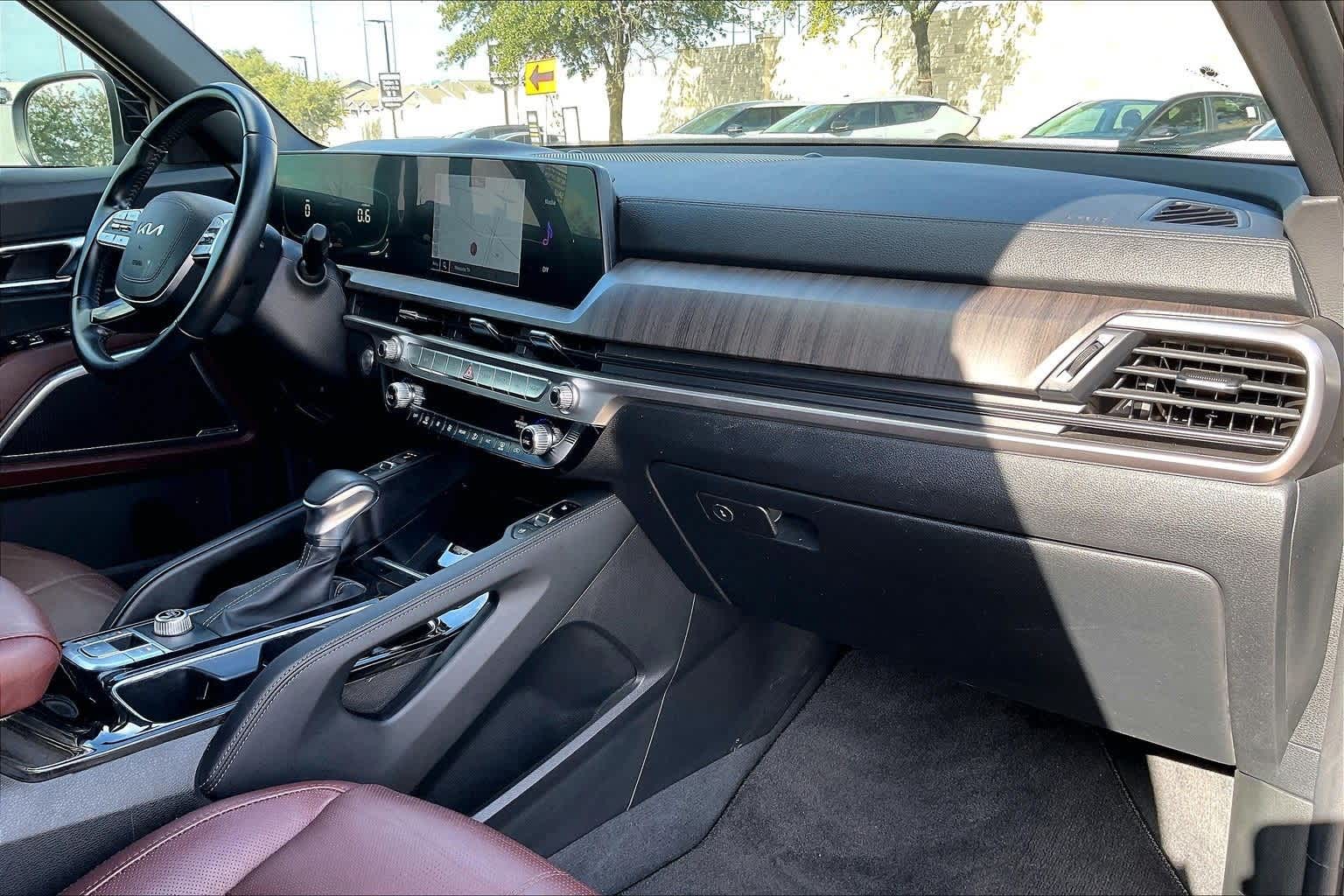 Thumbnail: 2024 Kia Telluride - 22