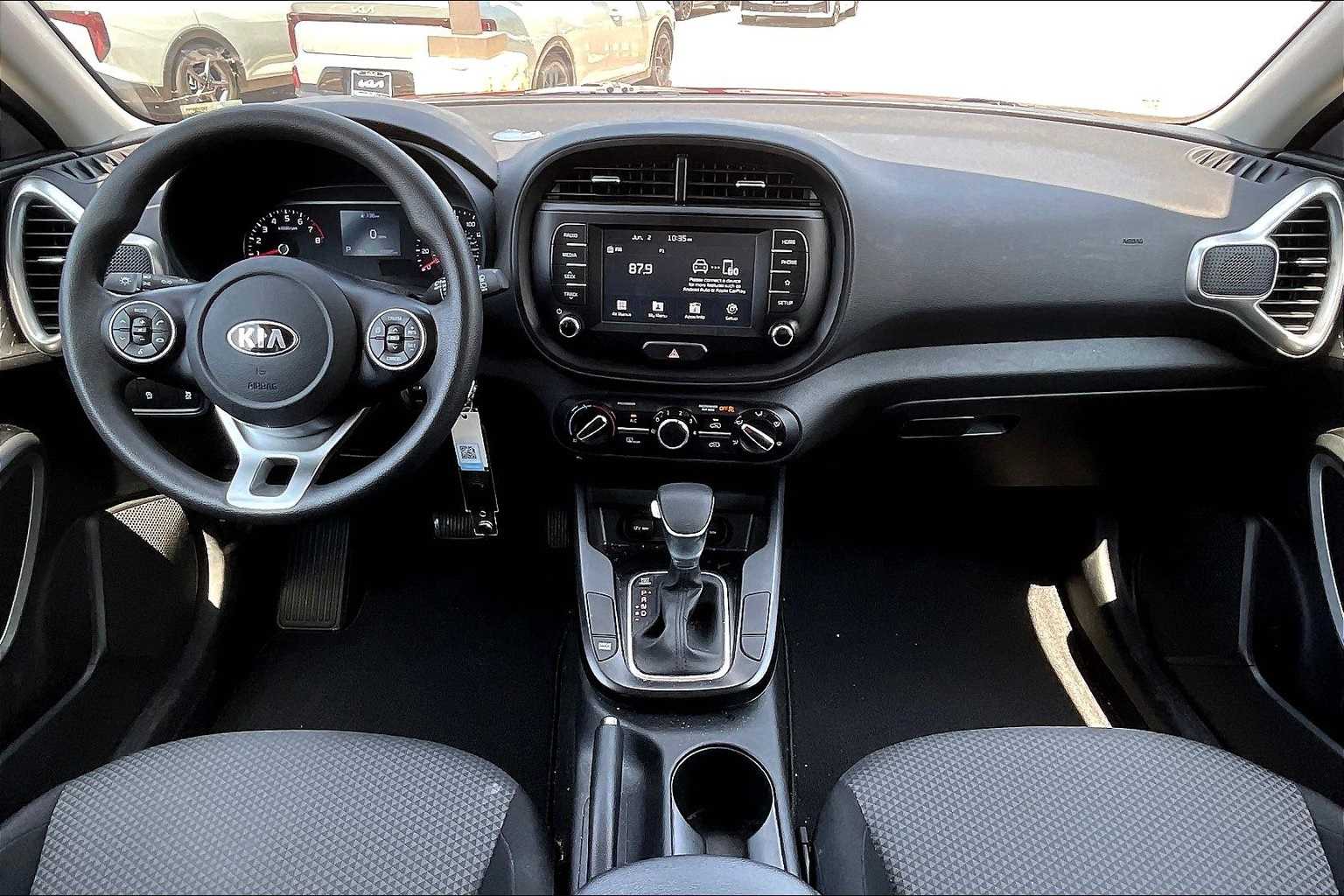 2021 Kia Soul LX 8