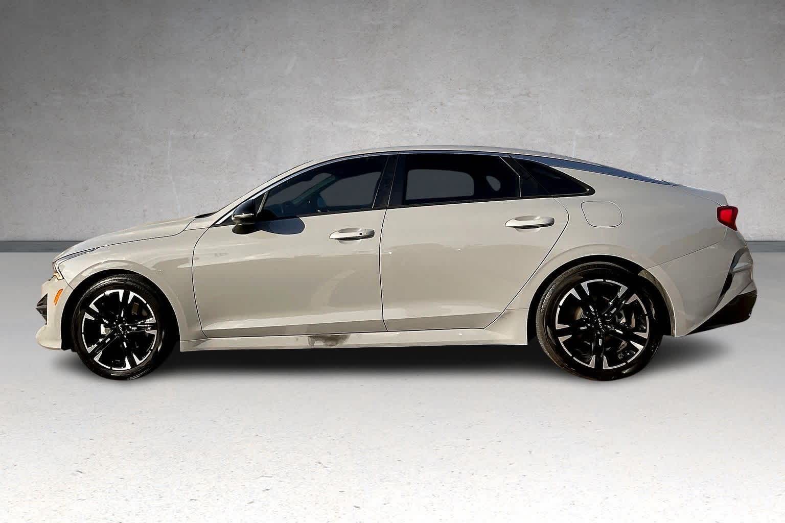 Thumbnail: 2023 Kia K5 - 3