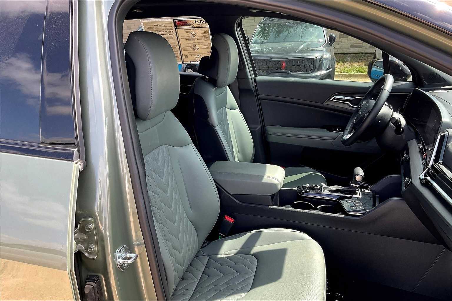 Thumbnail: 2024 Kia Sportage - 12