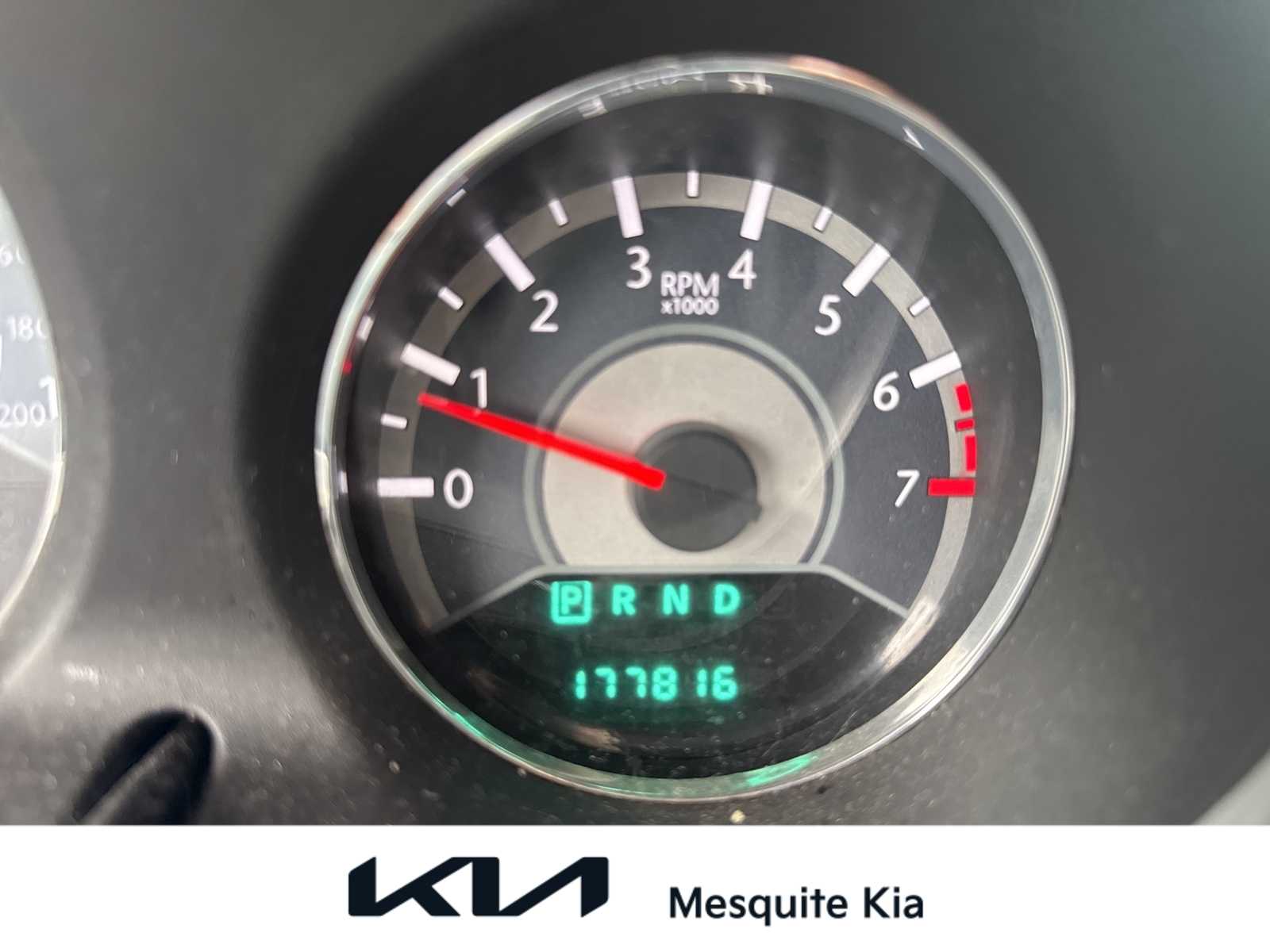 2011 Chrysler 200 Touring's photo