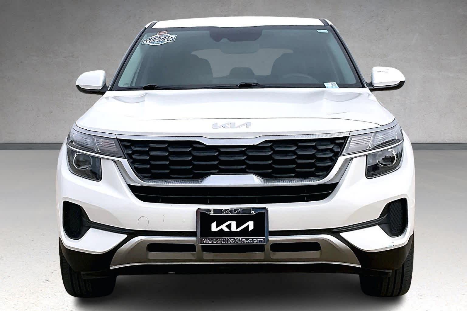 Thumbnail: 2022 Kia Seltos - 6