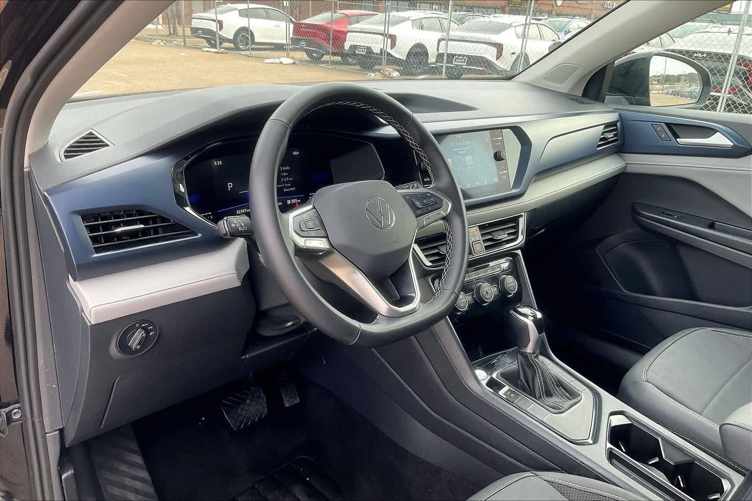 Thumbnail: 2024 Volkswagen Taos - 2