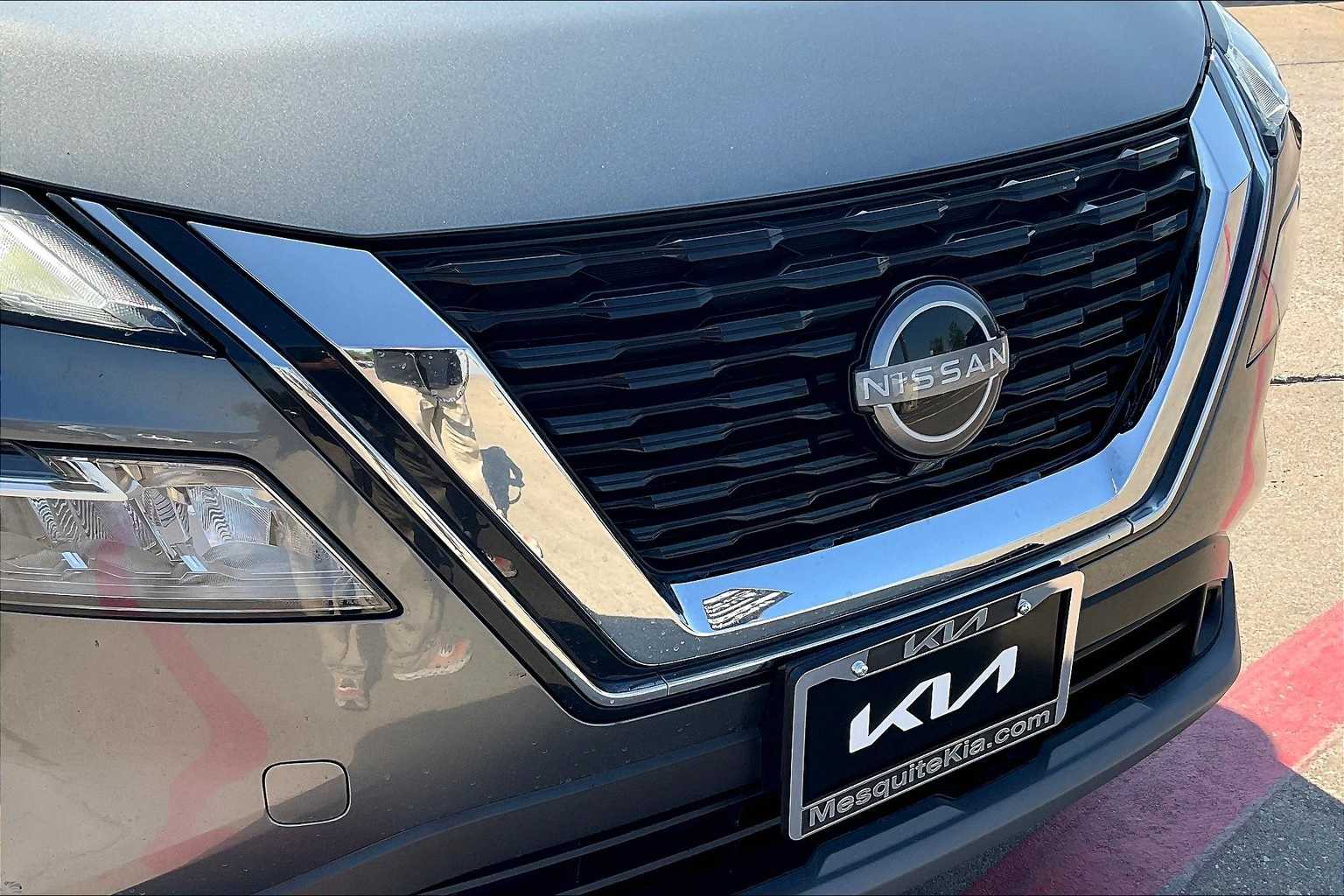 Thumbnail: 2023 Nissan Rogue - 31