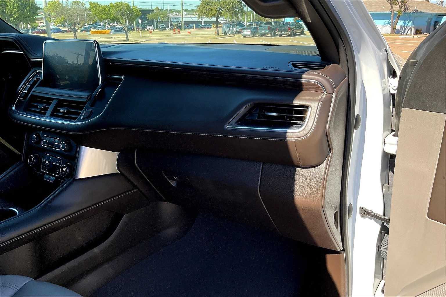 Thumbnail: 2023 Chevrolet Suburban - 23