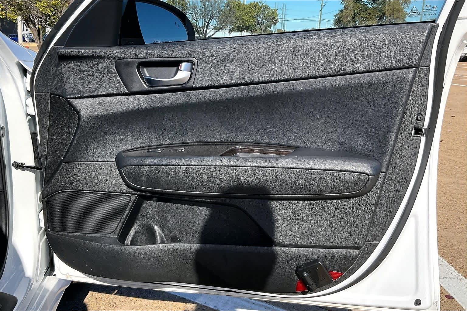 Thumbnail: 2019 Kia Optima - 28