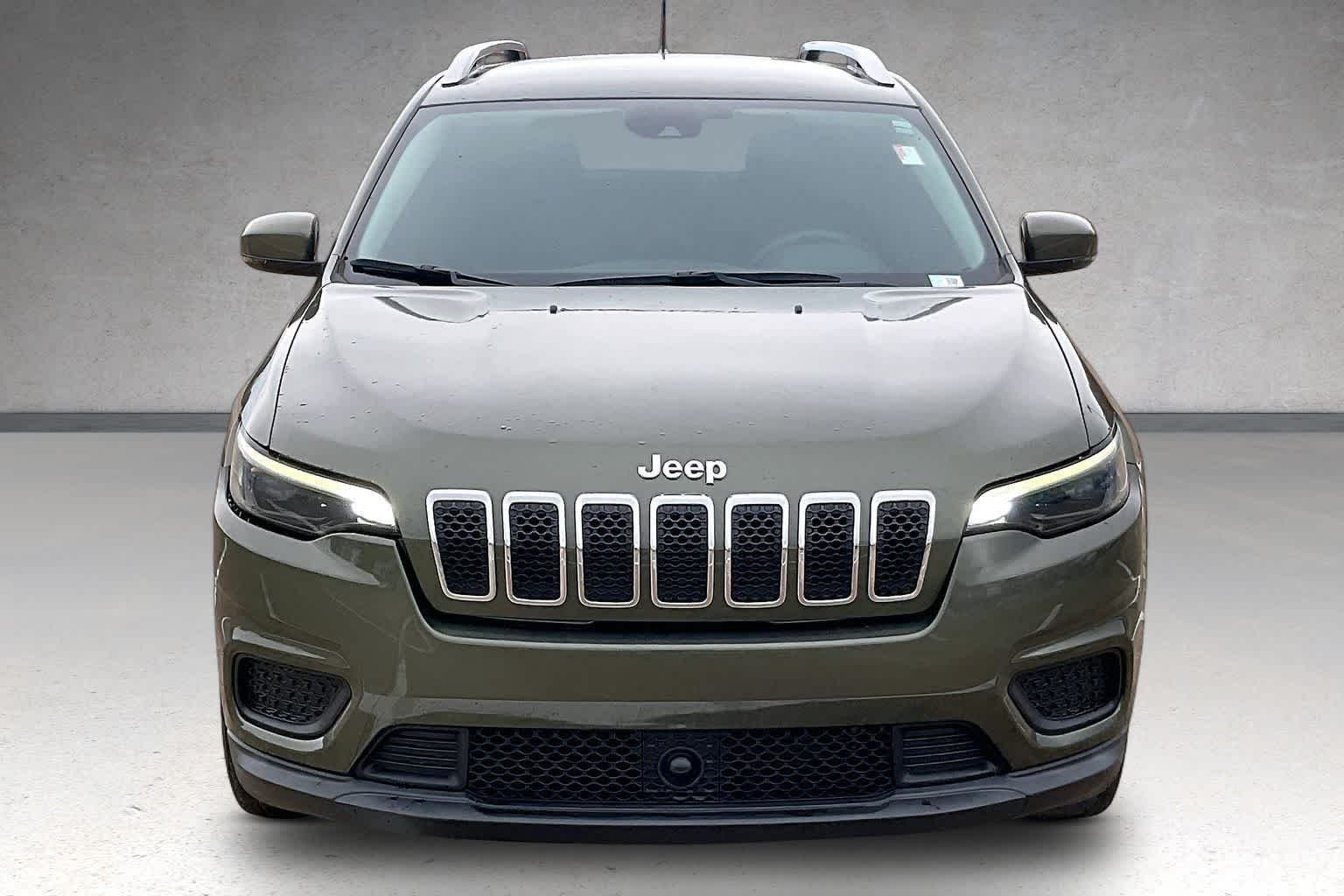 Thumbnail: 2021 Jeep Cherokee - 6