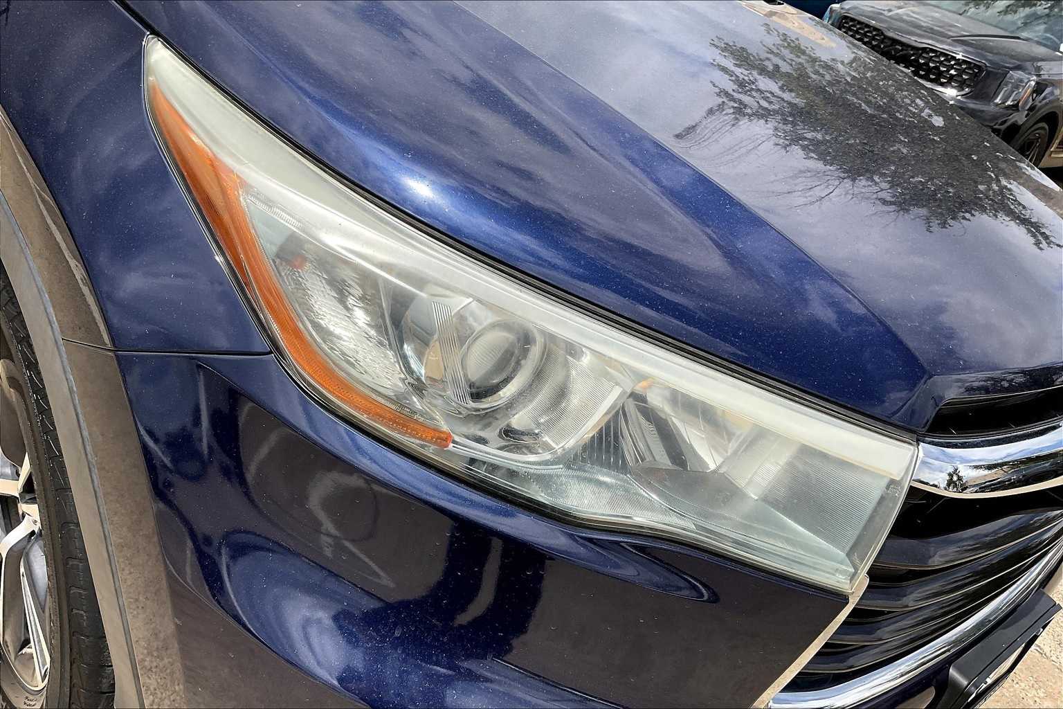 Thumbnail: 2016 Toyota Highlander - 31