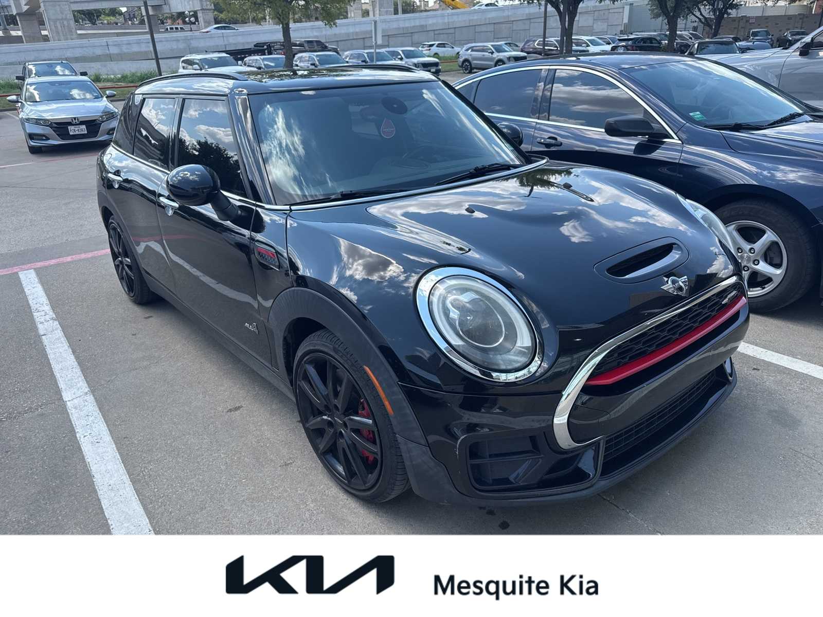 Thumbnail: 2018 MINI Cooper Clubman - 1