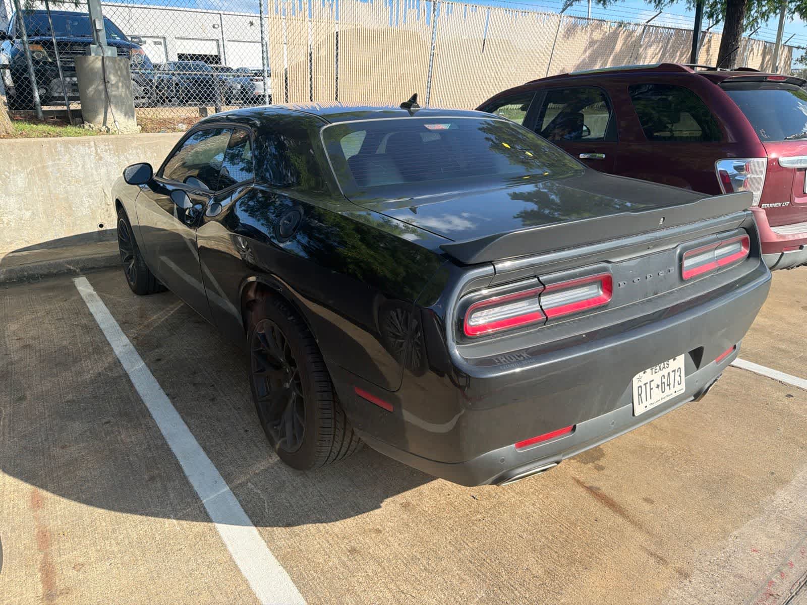 Thumbnail: 2022 Dodge Challenger - 3