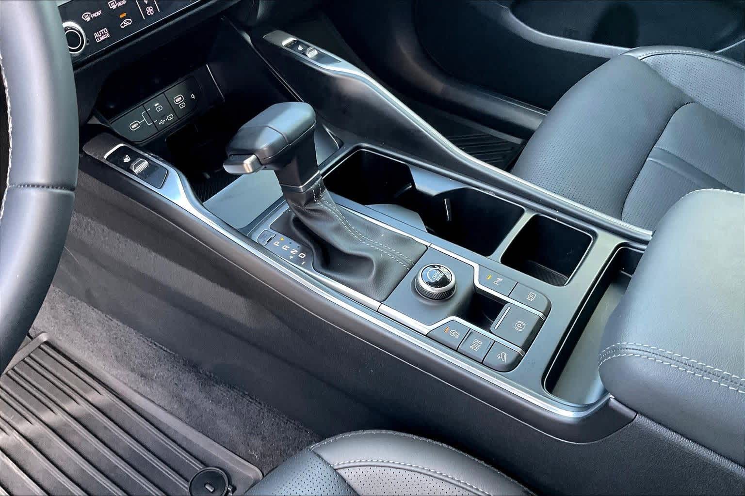 Thumbnail: 2025 Kia Sorento - 15