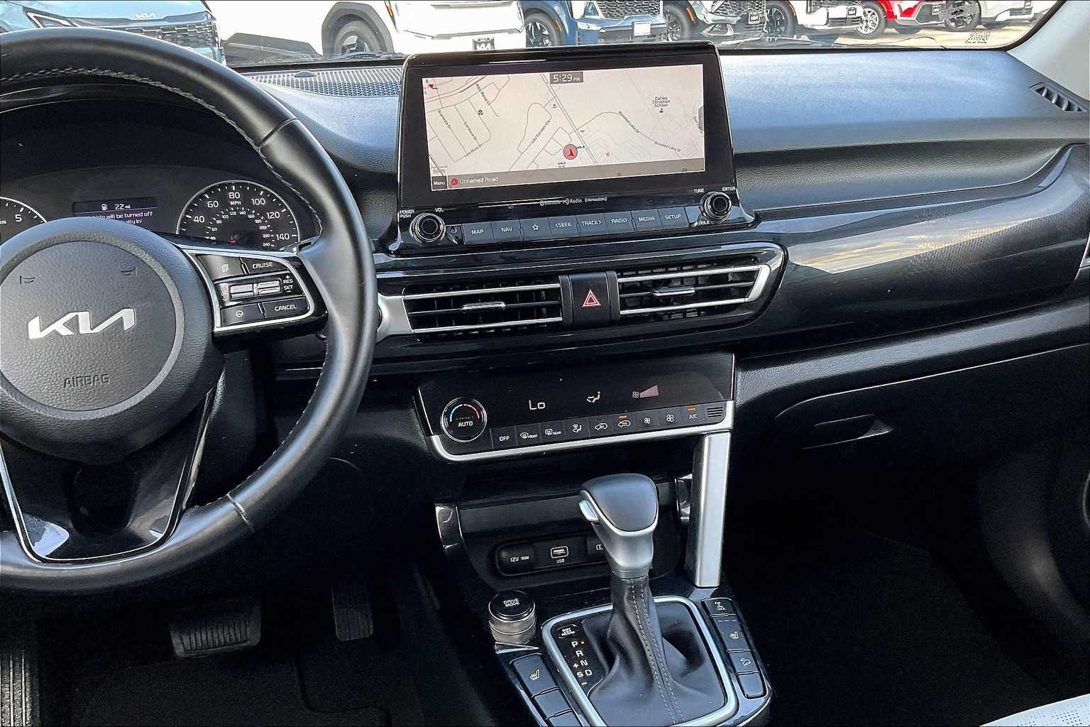 Thumbnail: 2022 Kia Seltos - 14