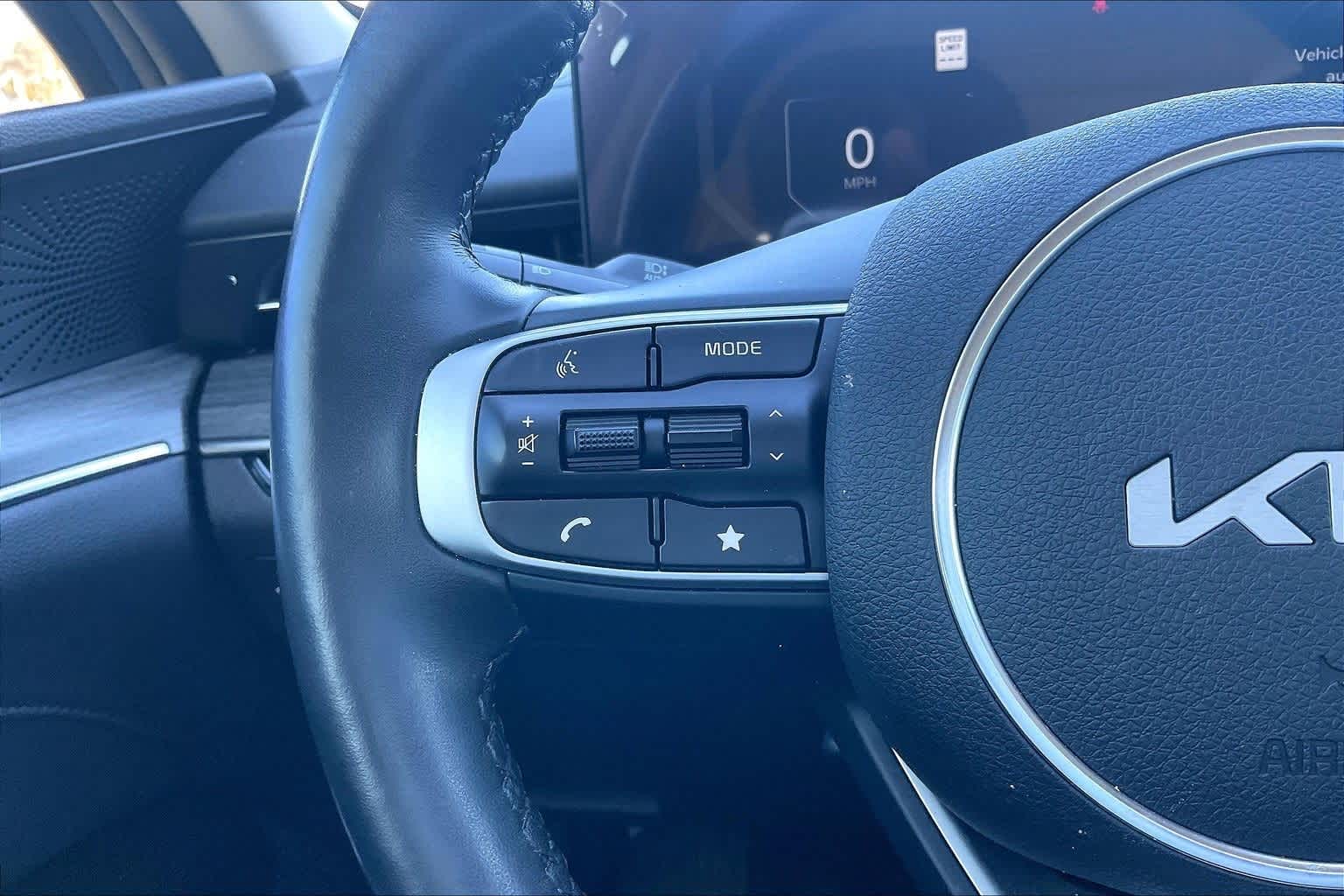 Thumbnail: 2025 Kia K5 - 23