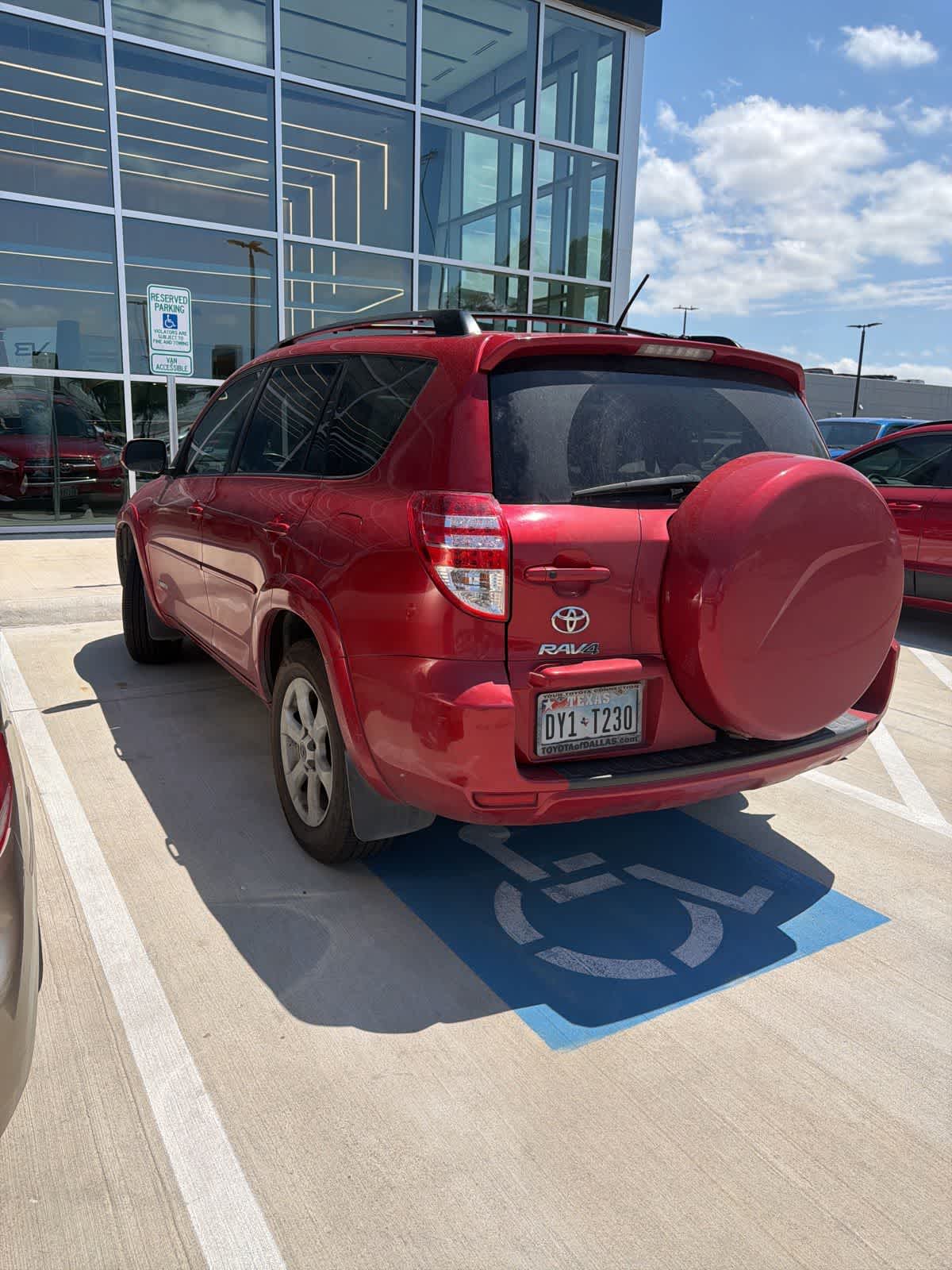 Thumbnail: 2012 Toyota RAV4 - 4