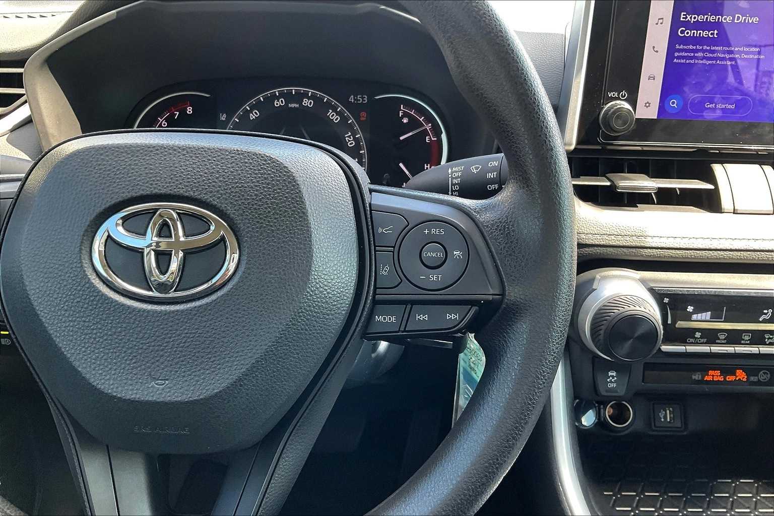 Thumbnail: 2024 Toyota RAV4 - 25