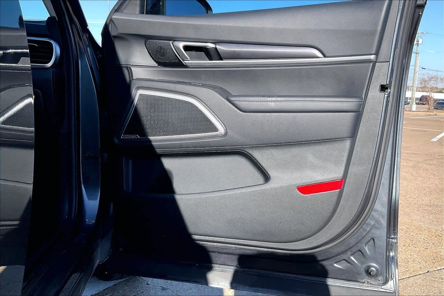 Thumbnail: 2023 Kia Telluride - 28