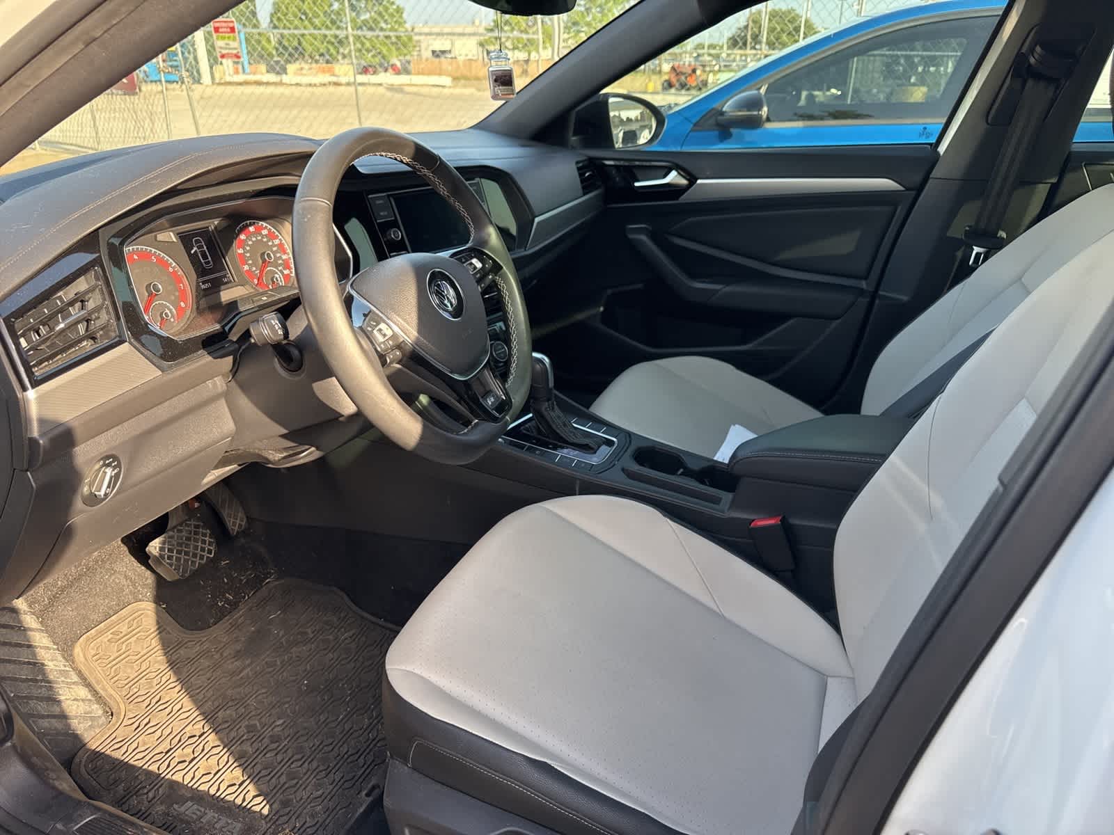 Thumbnail: 2021 Volkswagen Jetta - 6
