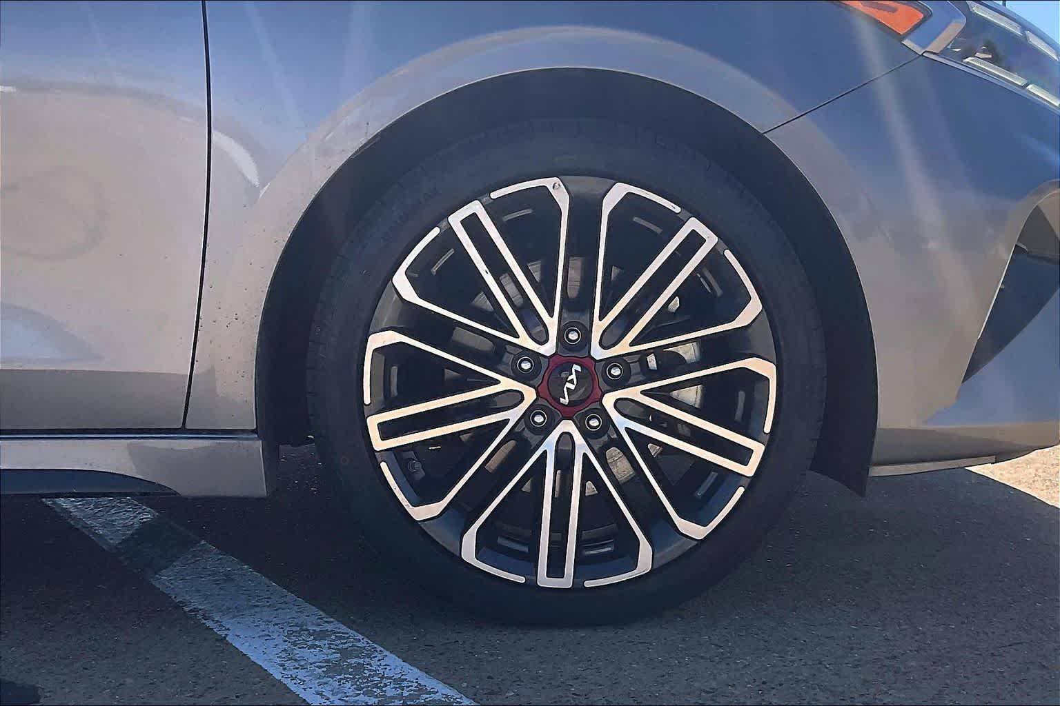 Thumbnail: 2024 Kia Forte - 8