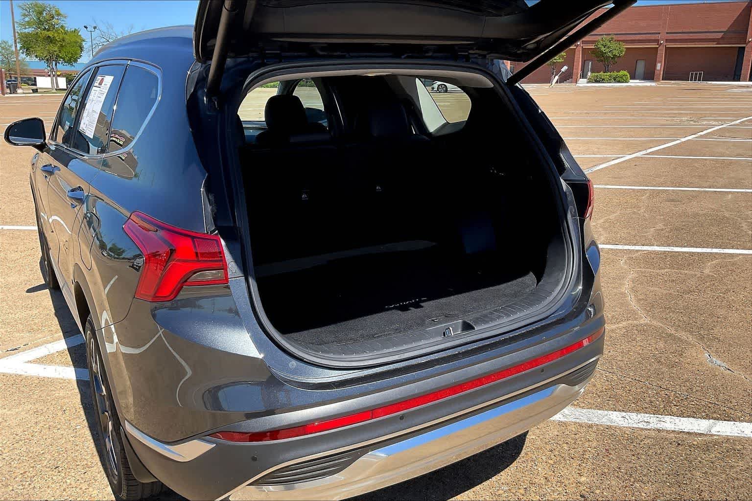 Thumbnail: 2023 Hyundai Santa Fe - 17