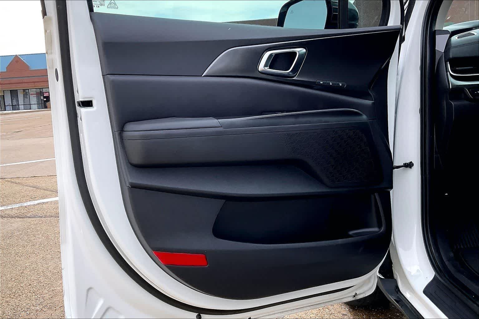 Thumbnail: 2025 Kia Carnival - 26