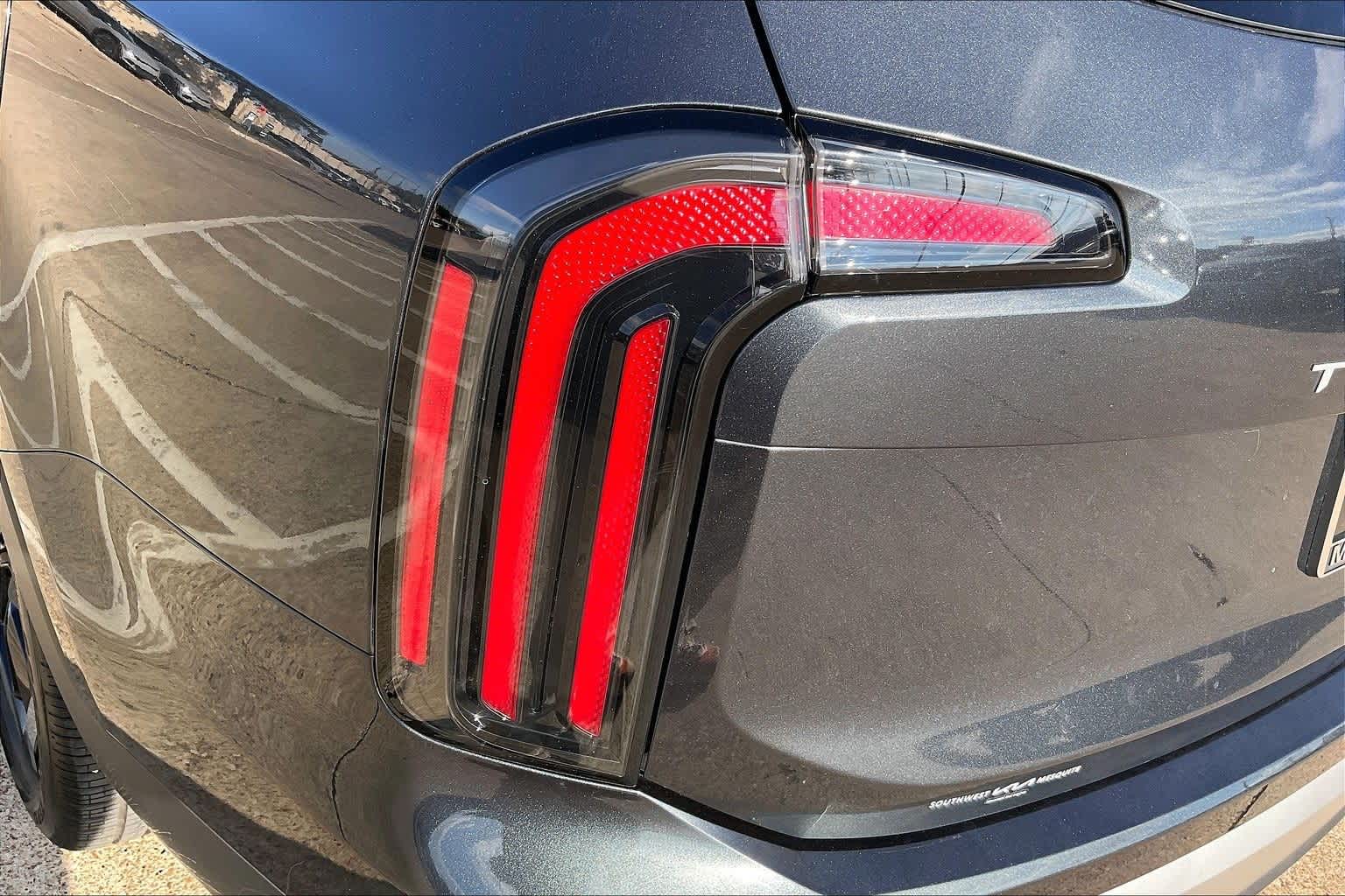 Thumbnail: 2023 Kia Telluride - 31